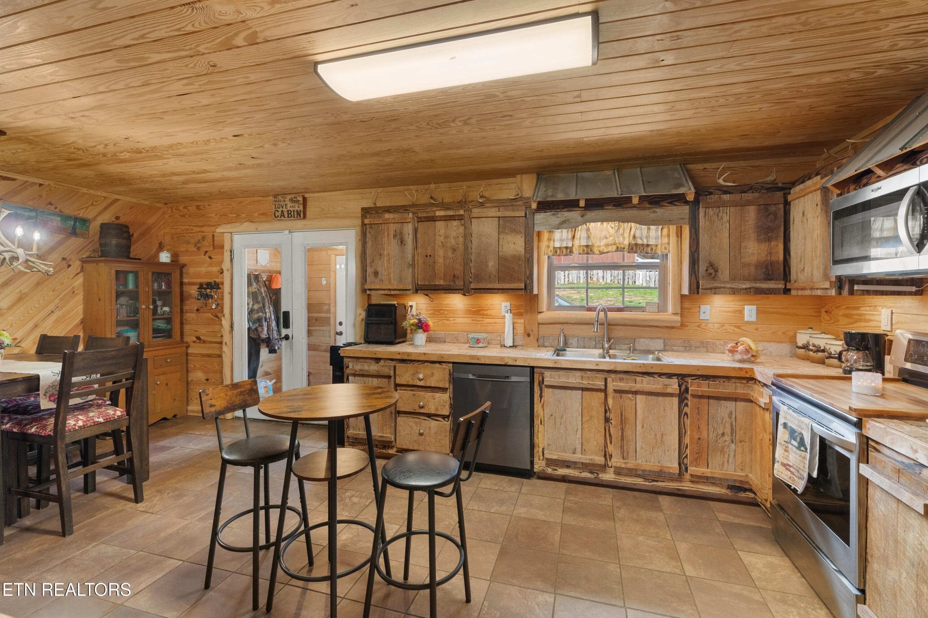 015-2357HallRoad-Dandridge-TN-37725-SMAL - 2357 Hall Rd, Dandridge, TN 37725