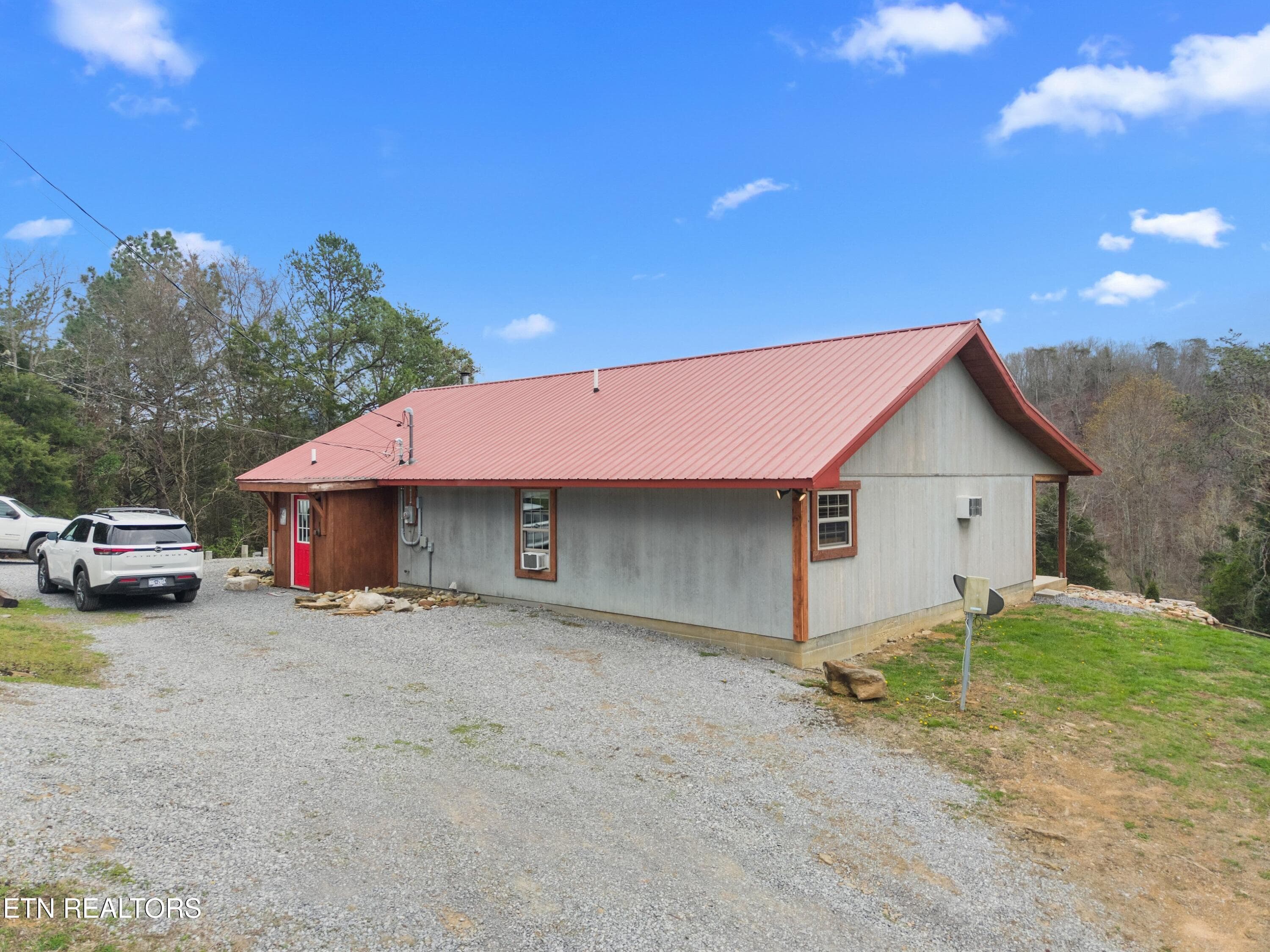 046-2357HallRoad-Dandridge-TN-37725-SMAL - 2357 Hall Rd, Dandridge, TN 37725