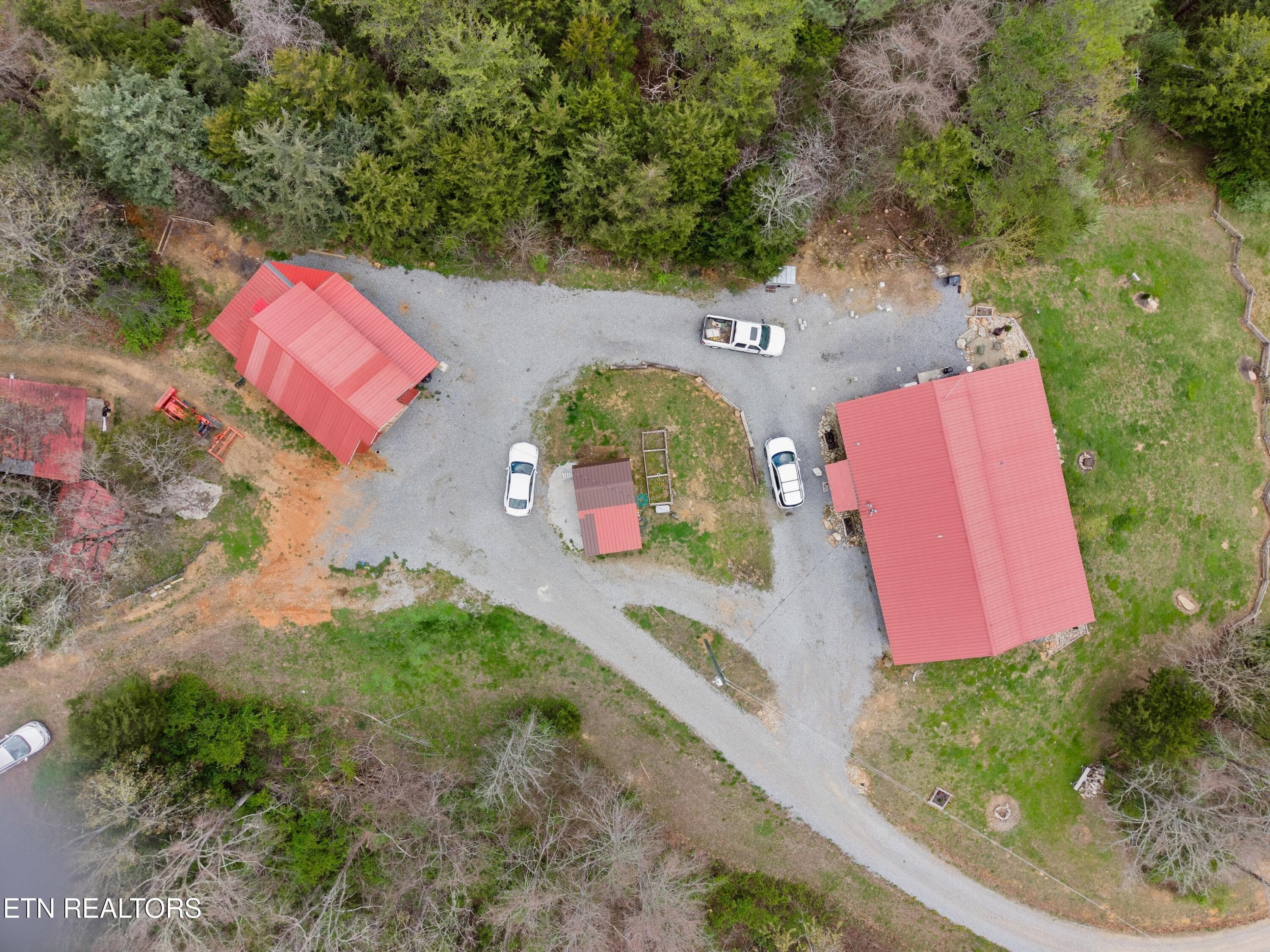 050-2357HallRoad-Dandridge-TN-37725-SMAL - 2357 Hall Rd, Dandridge, TN 37725