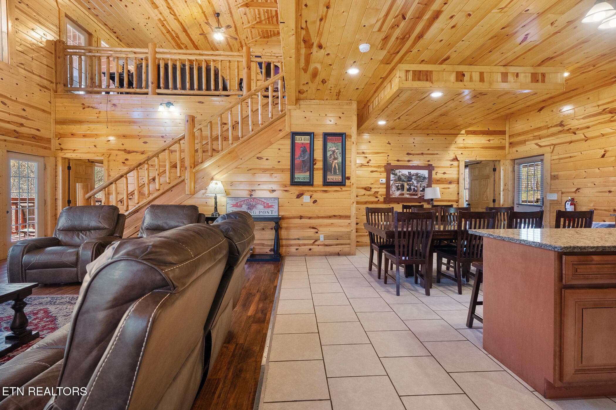 dsc04102 - 4355 Forest Ridge Way, Pigeon Forge, TN 37863