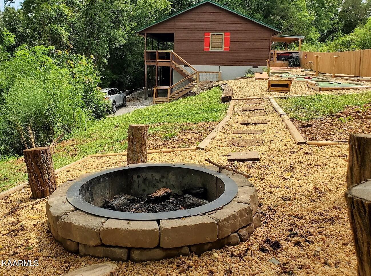 905 SRB Firepit 3 - 905 Sunrise Blvd, Sevierville, TN 37862