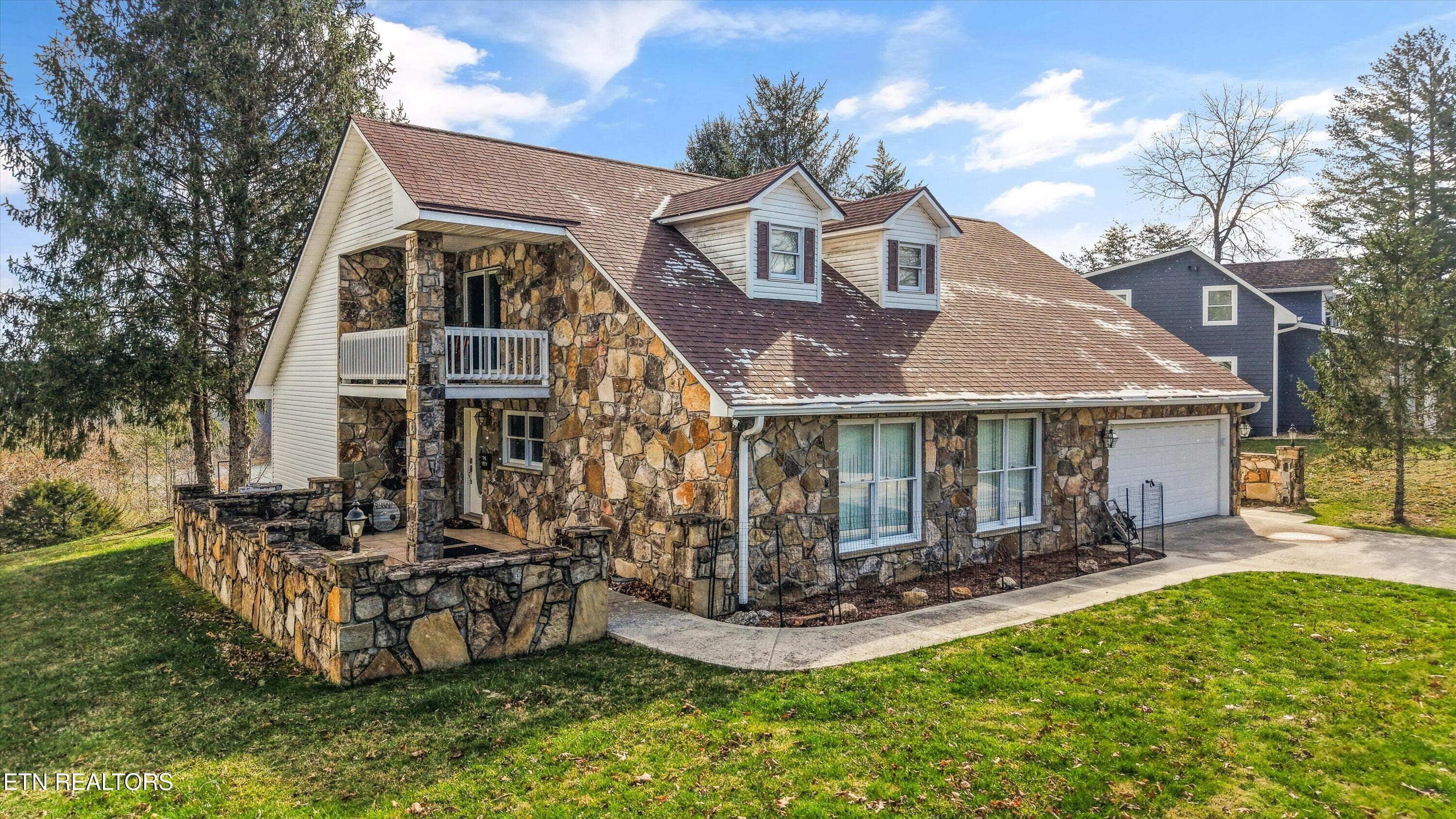 03-1189 Deerfield Way34 - 1189 Deerfield Way, LaFollette, TN 37766