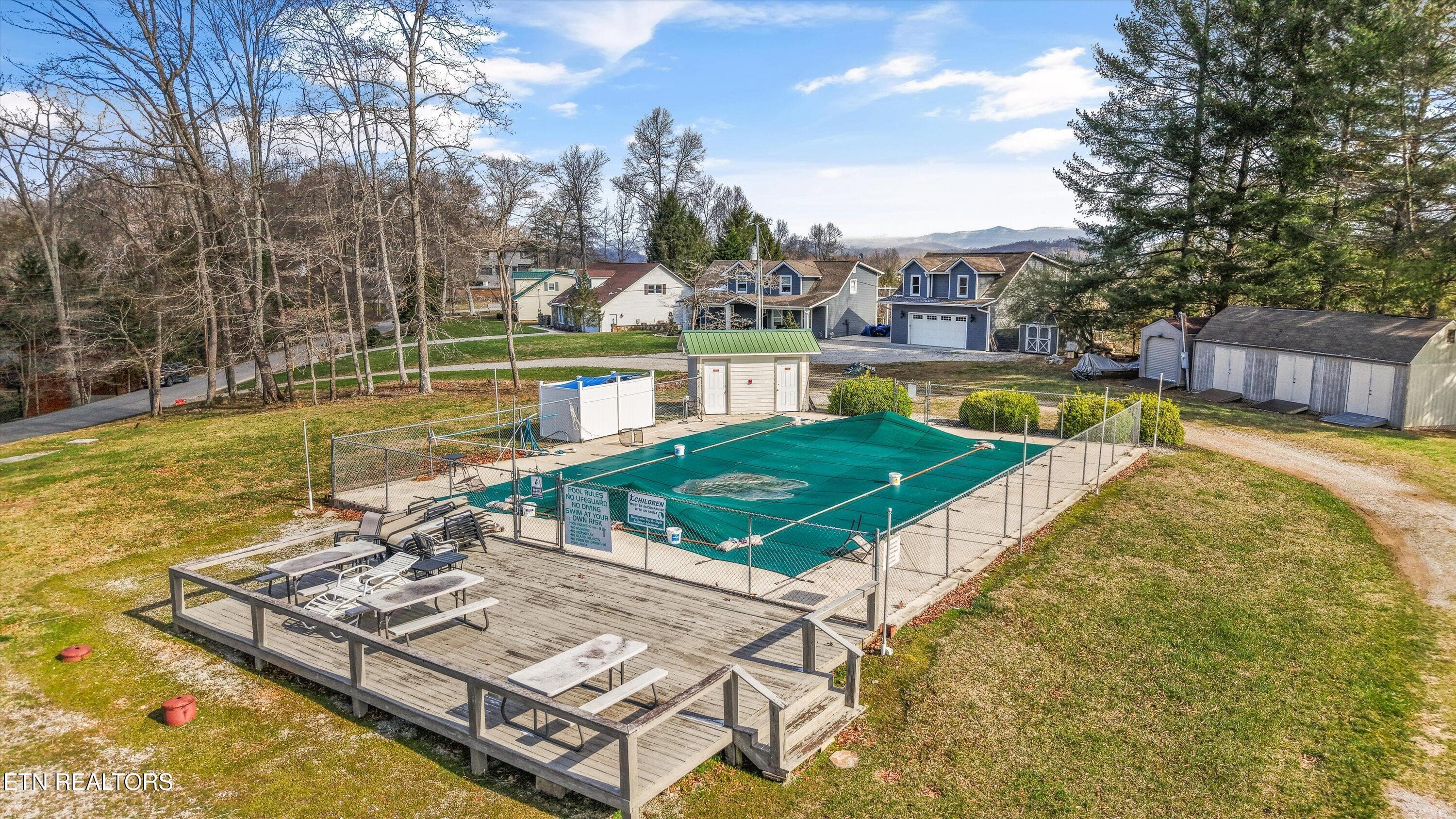 37-1189 Deerfield Way37 - 1189 Deerfield Way, LaFollette, TN 37766
