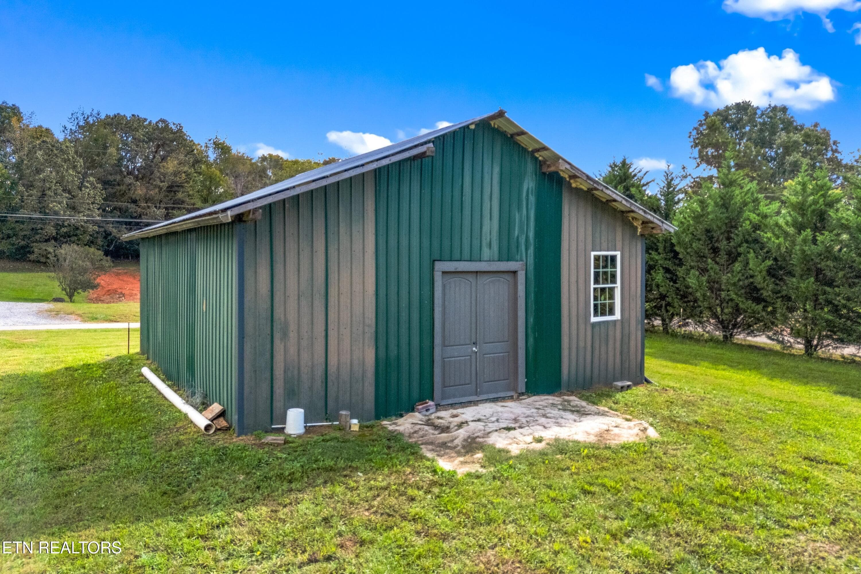 003-LivingstonLane-TN-37809-SMALL - 465 Livingston Rd, Bean Station, TN 37708