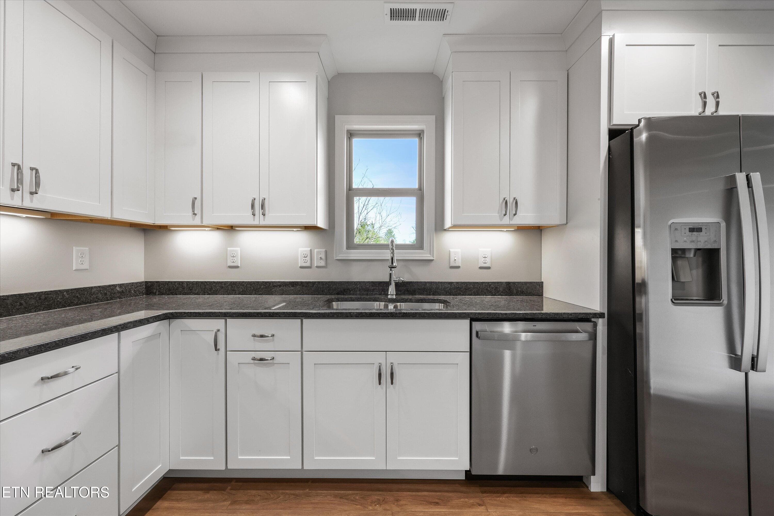 20-317 Brakebill Rd Unit 216 - 7553 RIDGE HOLLOW Way, Knoxville, TN 37924, Knoxville