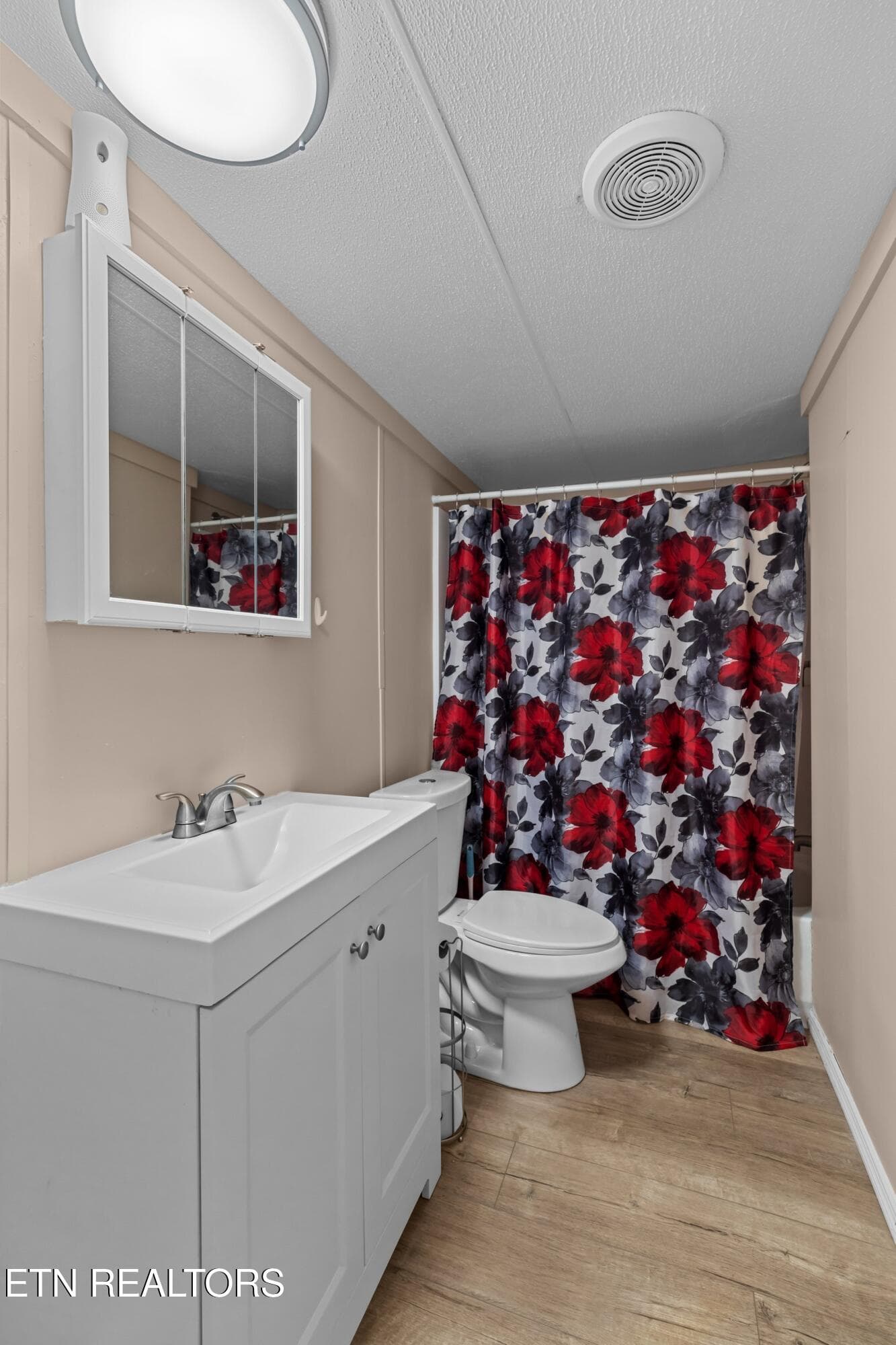 018-242CowanLane-LaFollette-TN-37766-SMA - 242 Cowan Lane, LaFollette, TN 37766