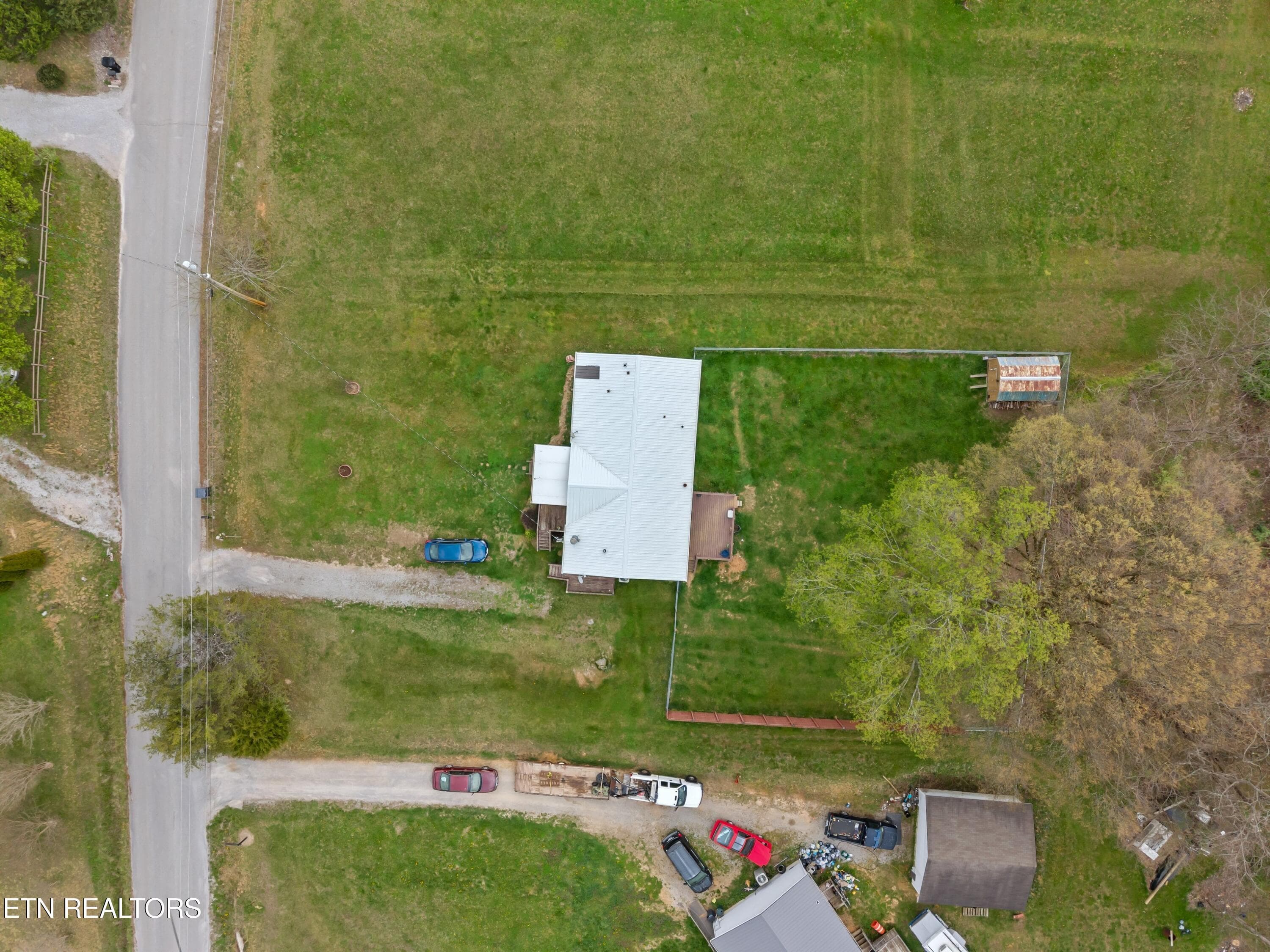 031-242CowanLane-LaFollette-TN-37766-SMA - 242 Cowan Lane, LaFollette, TN 37766