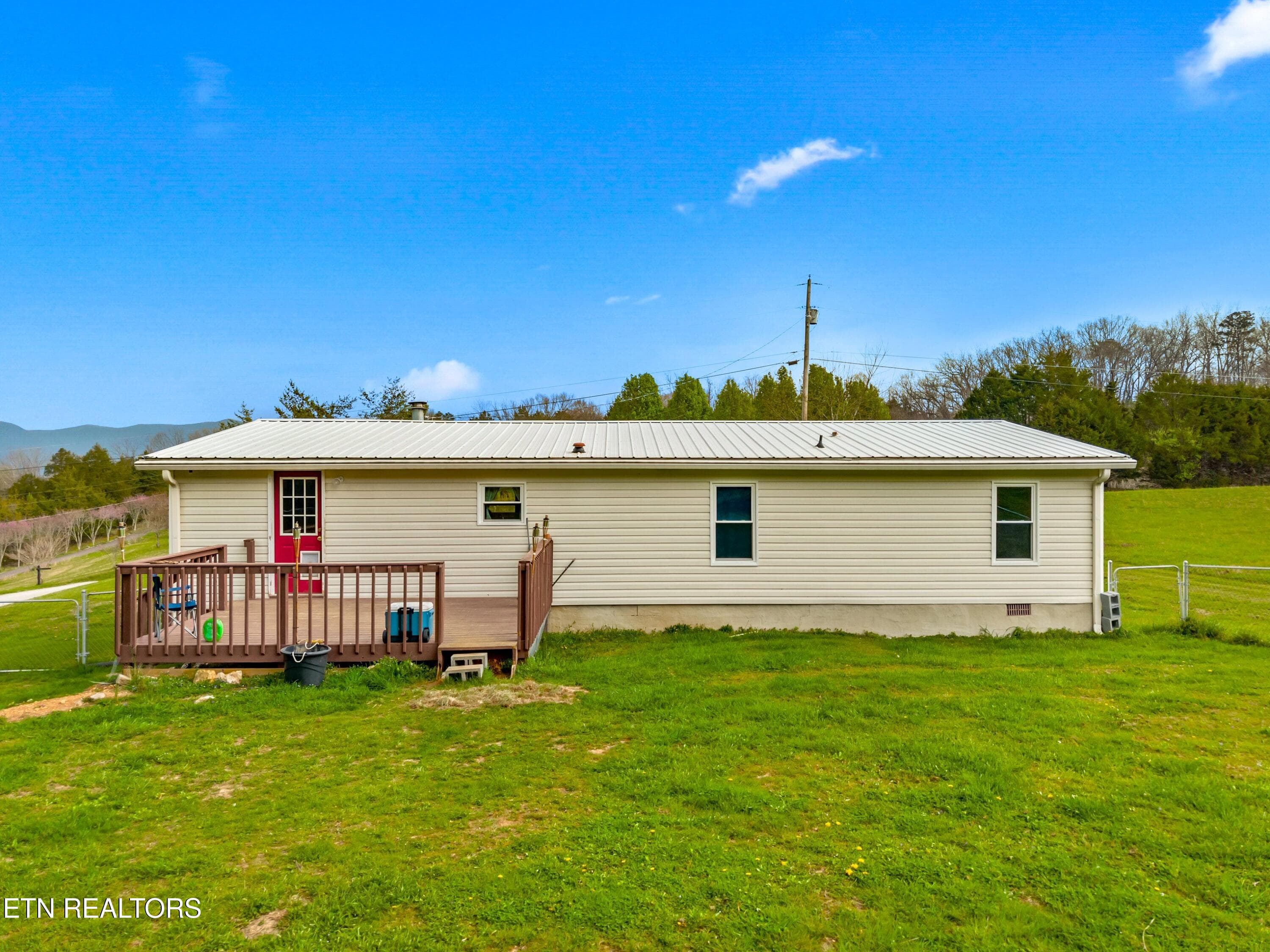 003-242CowanLane-LaFollette-TN-37766-SMA - 242 Cowan Lane, LaFollette, TN 37766