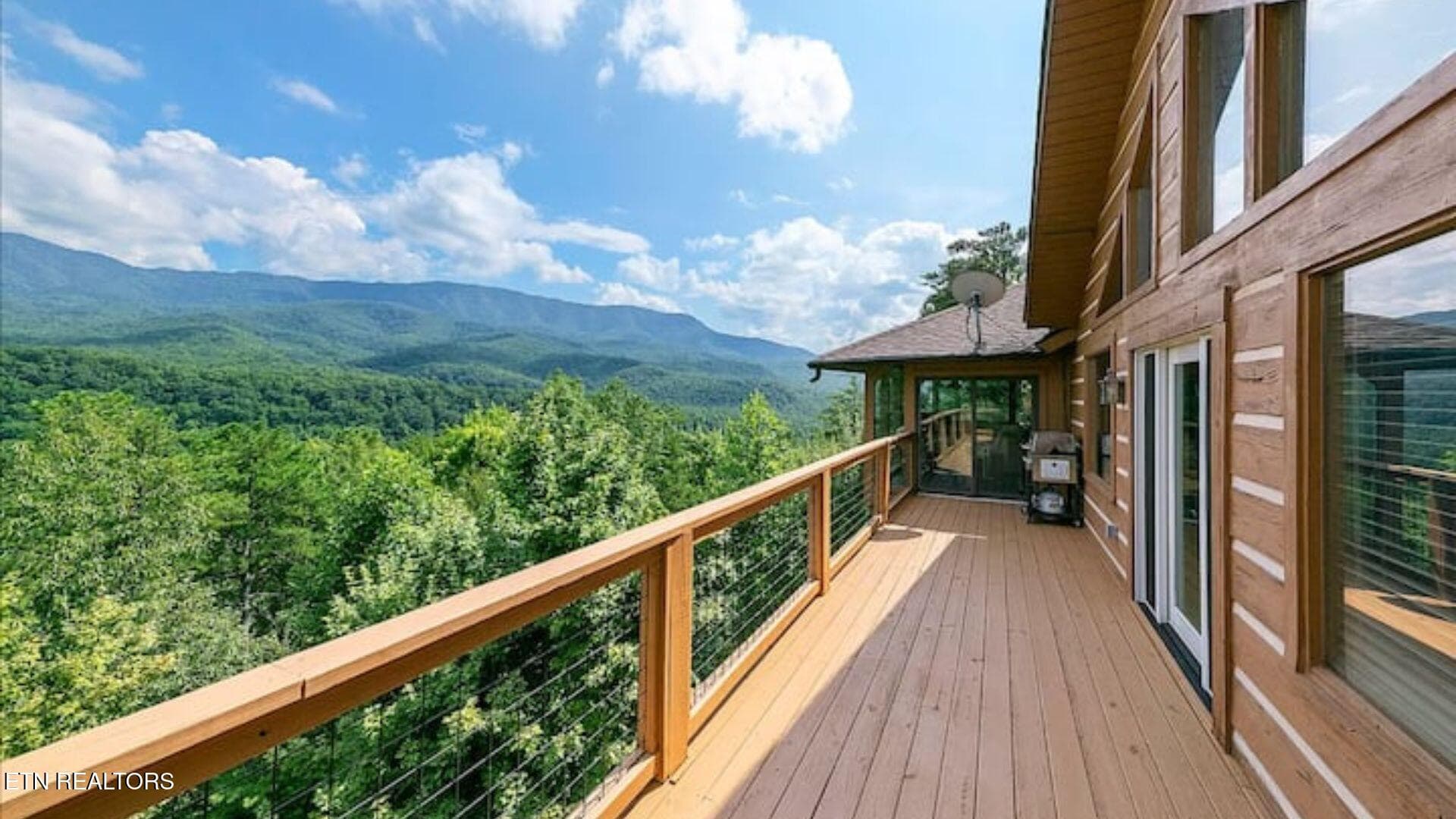 32-web-or-mls-31 - 449 Lucerne Way, Gatlinburg, TN 37738, Gatlinburg