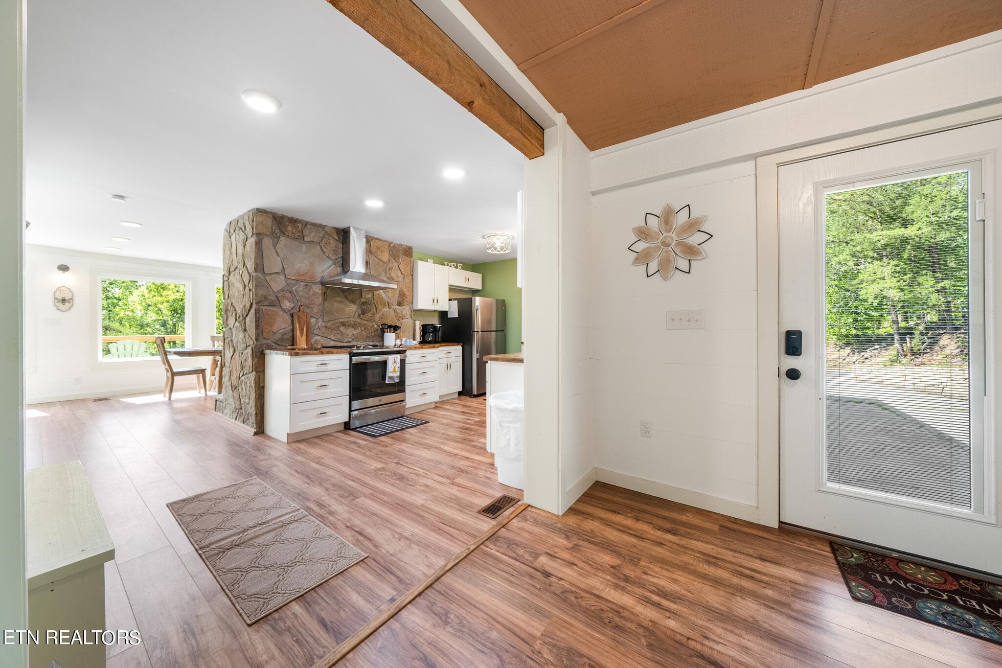 3bd Entry GR to Kit B - 3250 Huckleberry Way, Sevierville, TN 37862