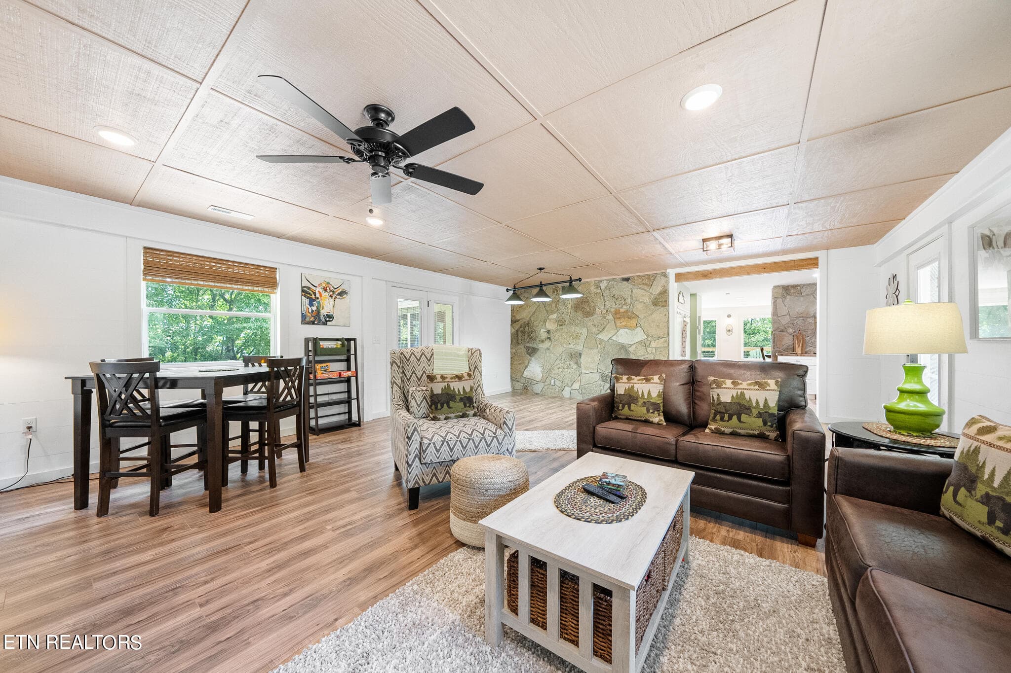 3bd GR to kit no pt B - 3250 Huckleberry Way, Sevierville, TN 37862