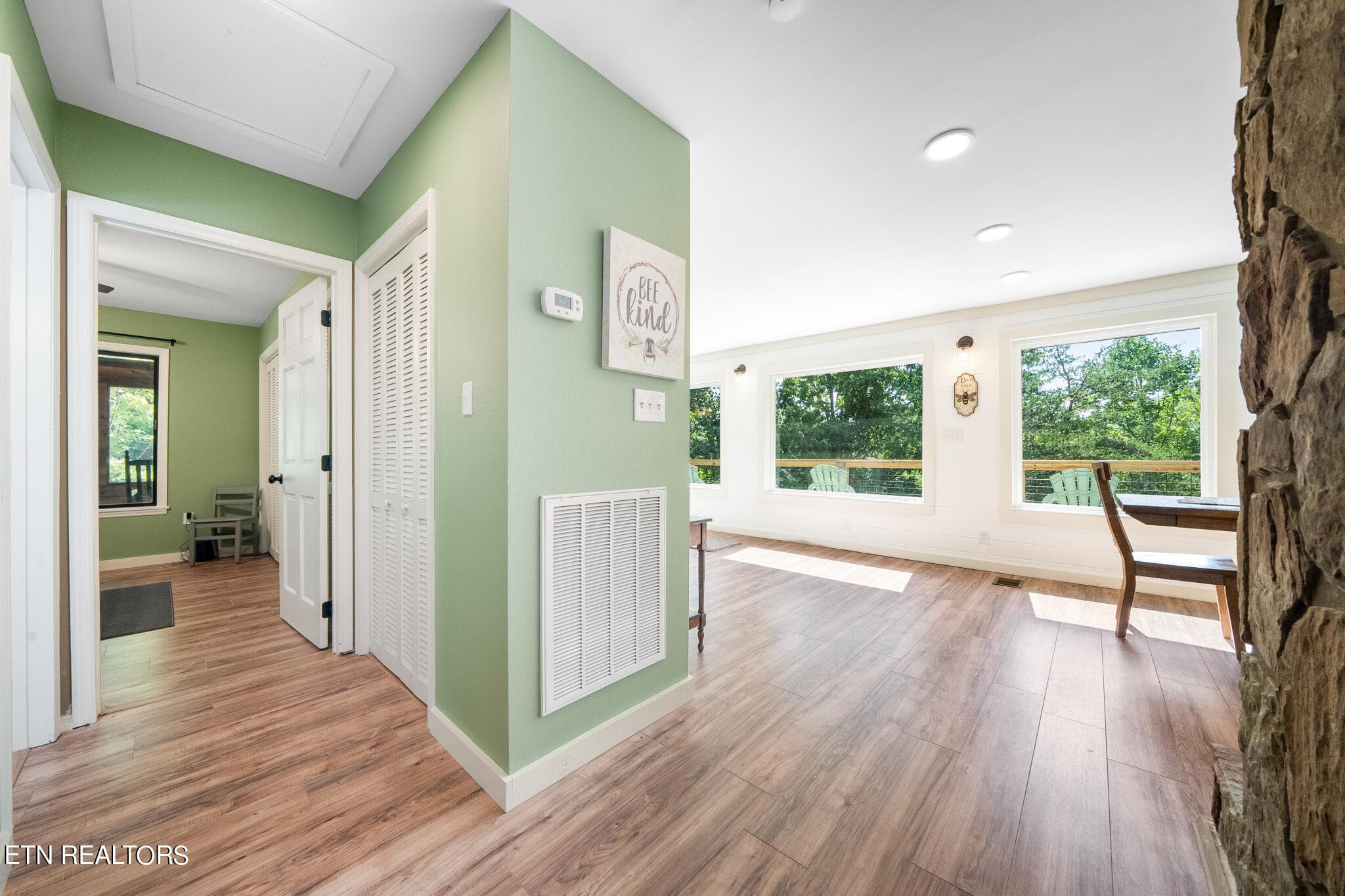 3bd hall fr Kith to dr B - 3250 Huckleberry Way, Sevierville, TN 37862