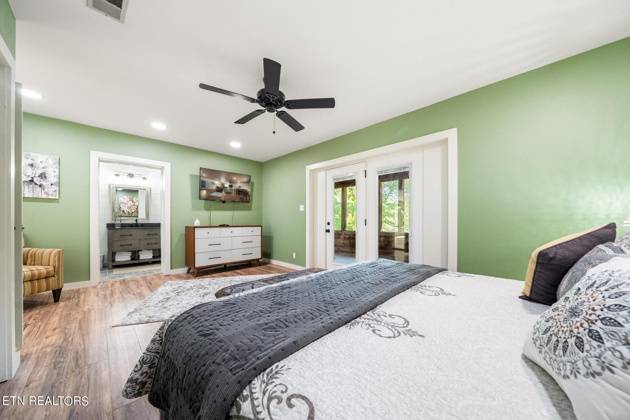 3bd Mstr bed1 to dress B - 3250 Huckleberry Way, Sevierville, TN 37862