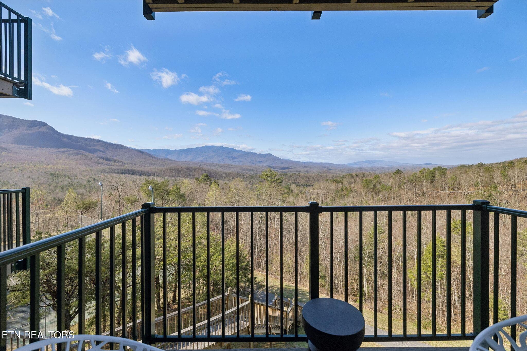 25-3710 Weber Rd E207 - 025 - 3710 Weber Rd UNIT 207-E, Gatlinburg, TN 37738, Gatlinburg