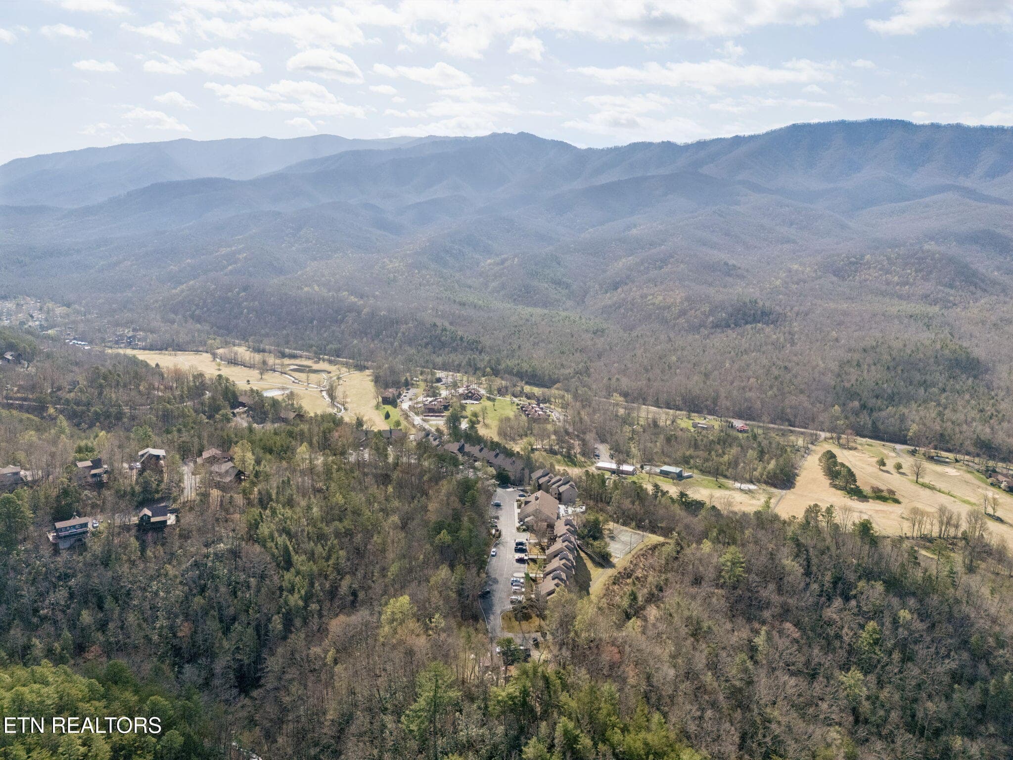 33-3710 Weber Rd E207 - 033 - 3710 Weber Rd UNIT 207-E, Gatlinburg, TN 37738, Gatlinburg
