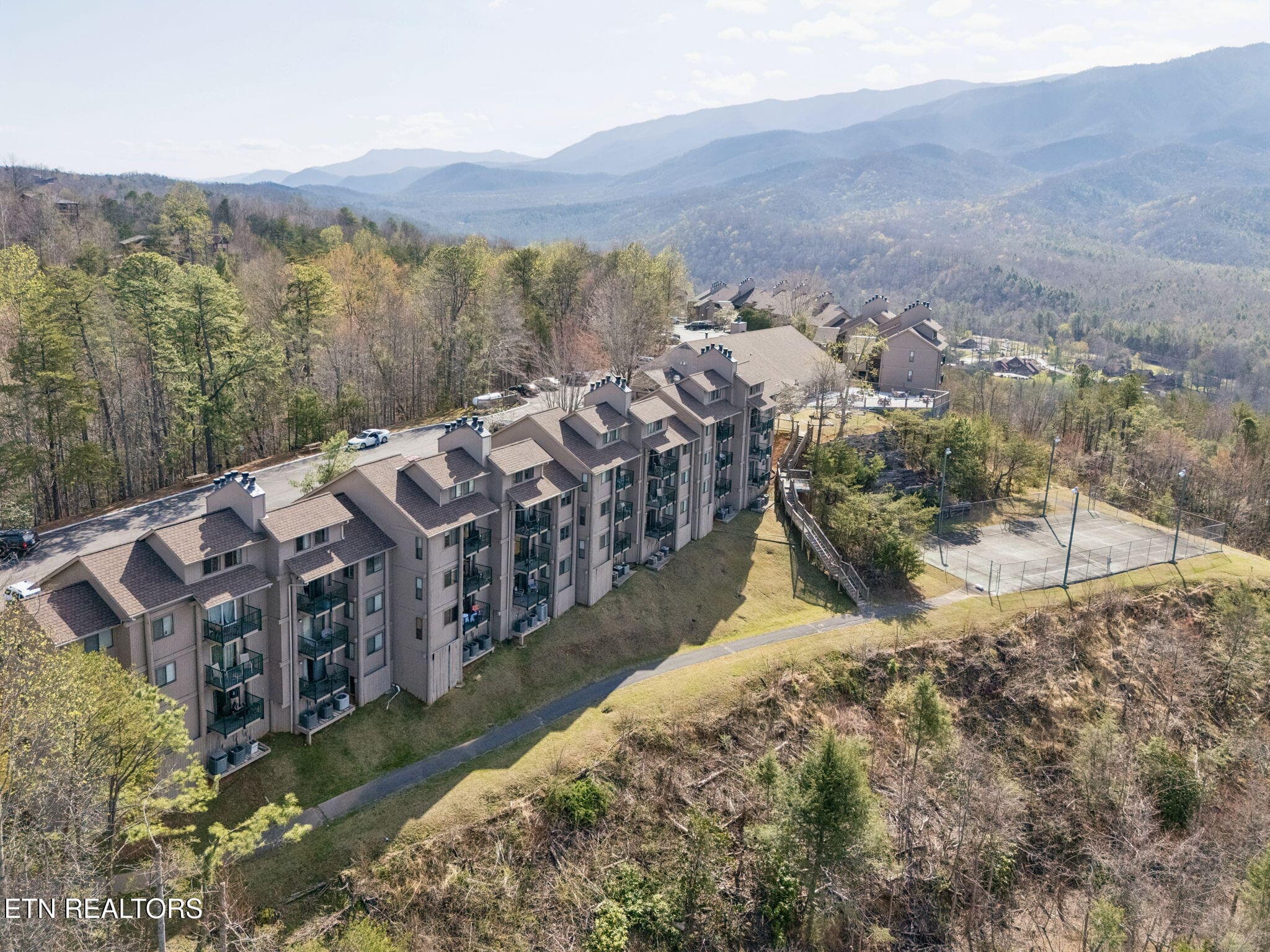 36-3710 Weber Rd E207 - 036 - 3710 Weber Rd UNIT 207-E, Gatlinburg, TN 37738, Gatlinburg