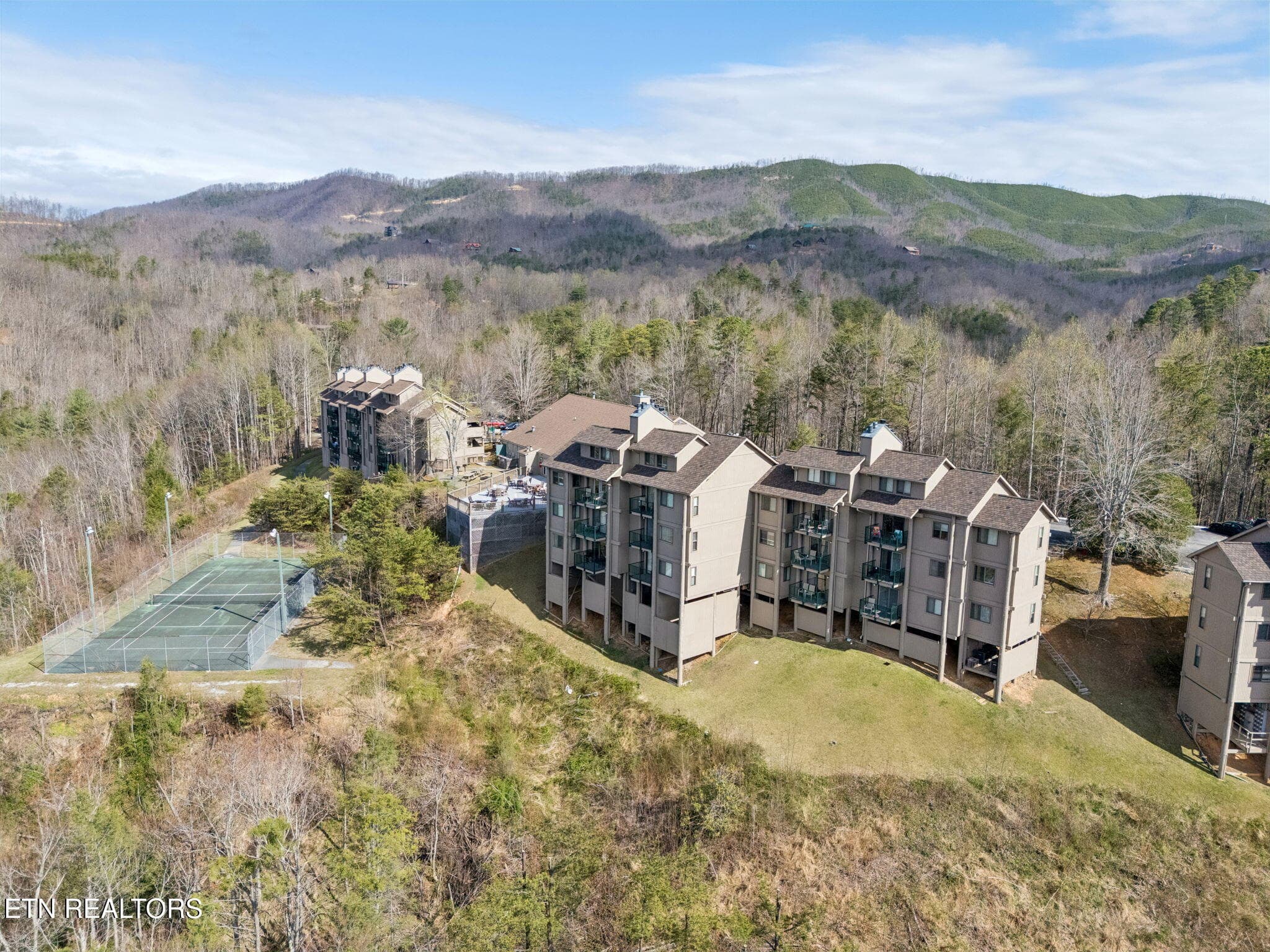 39-3710 Weber Rd E207 - 039 - 3710 Weber Rd UNIT 207-E, Gatlinburg, TN 37738, Gatlinburg