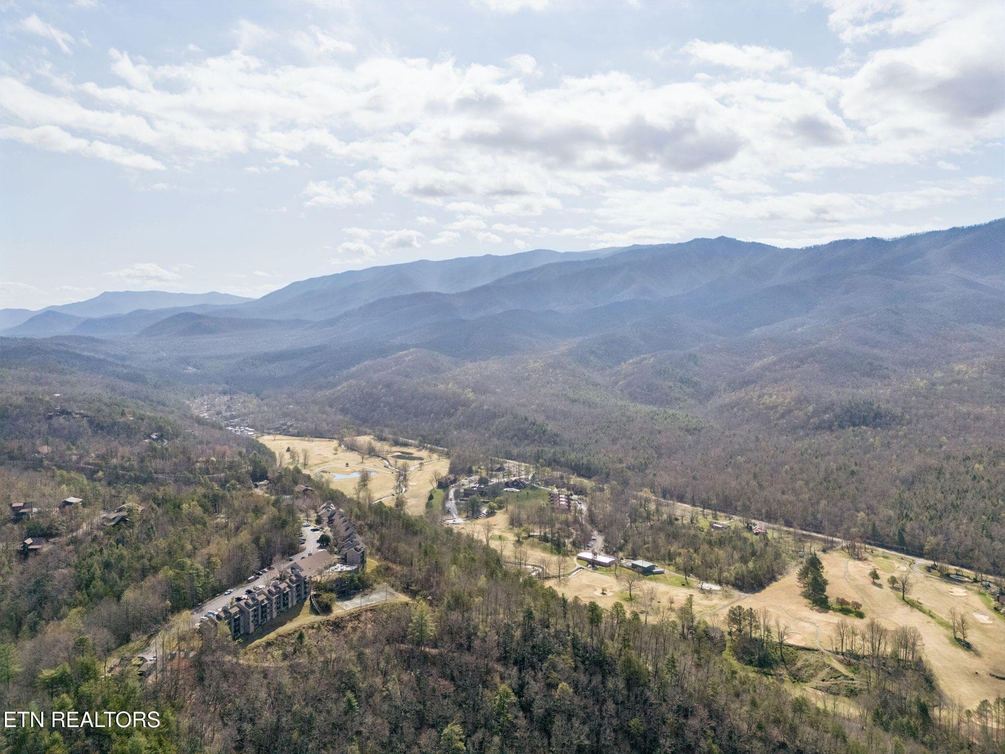 42-3710 Weber Rd E207 - 042 - 3710 Weber Rd UNIT 207-E, Gatlinburg, TN 37738, Gatlinburg