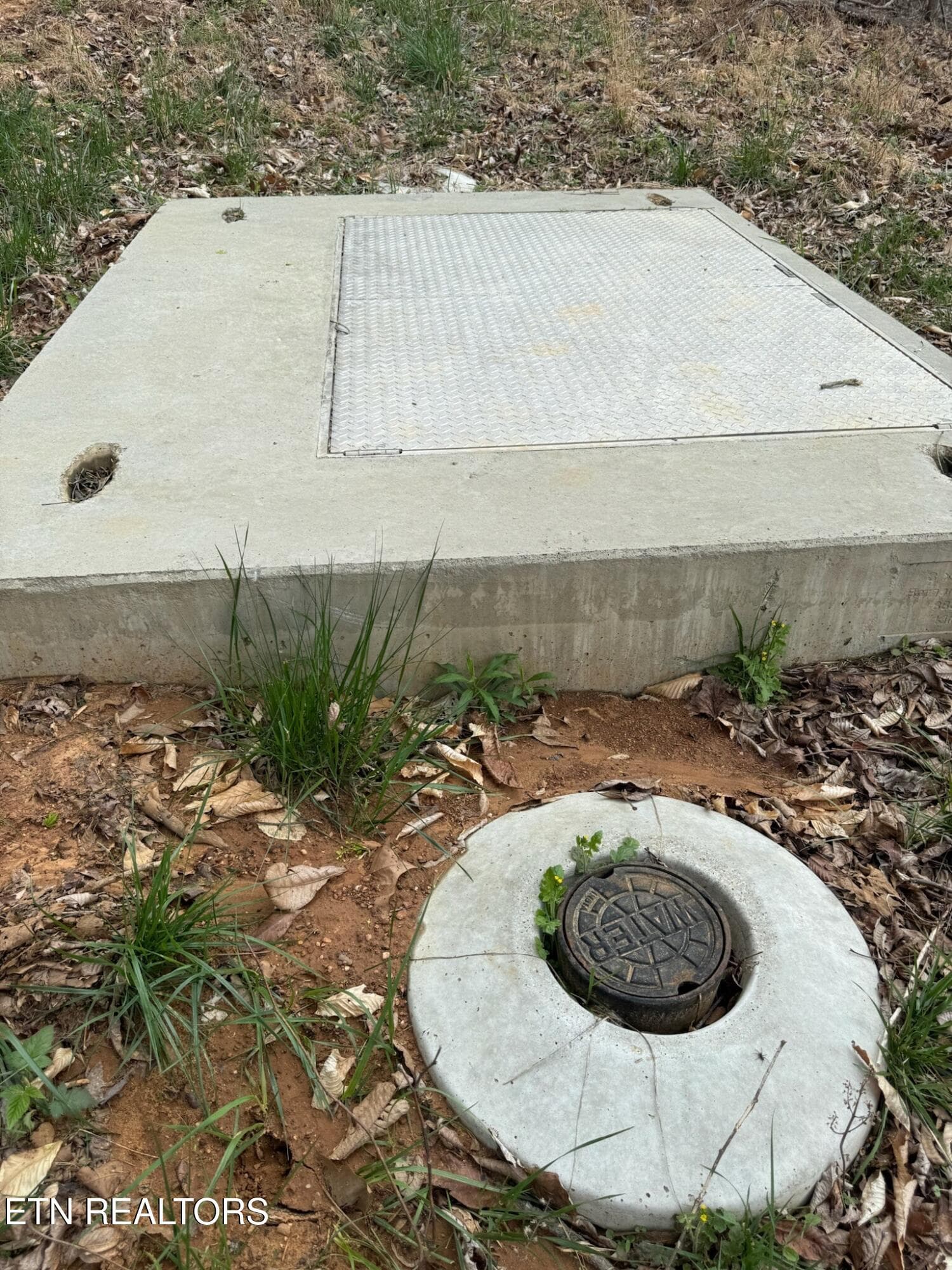 water line - 8450 Old Highway 28, Pikeville, TN 37367