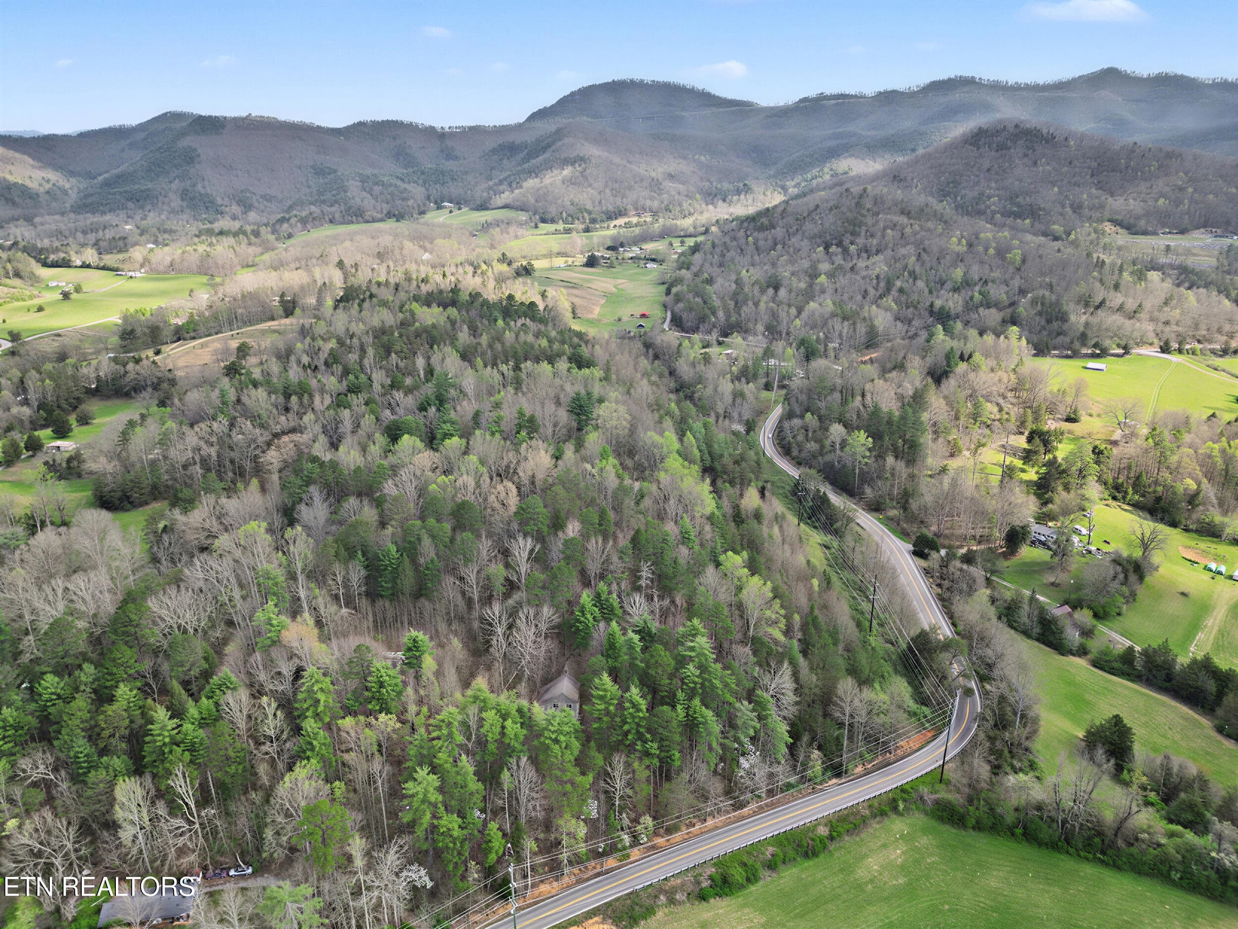 7_7 - Wears Valley Rd, Townsend, TN 37882