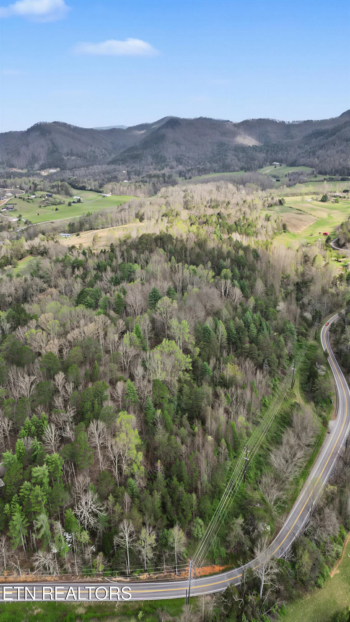 13_15 - Wears Valley Rd, Townsend, TN 37882