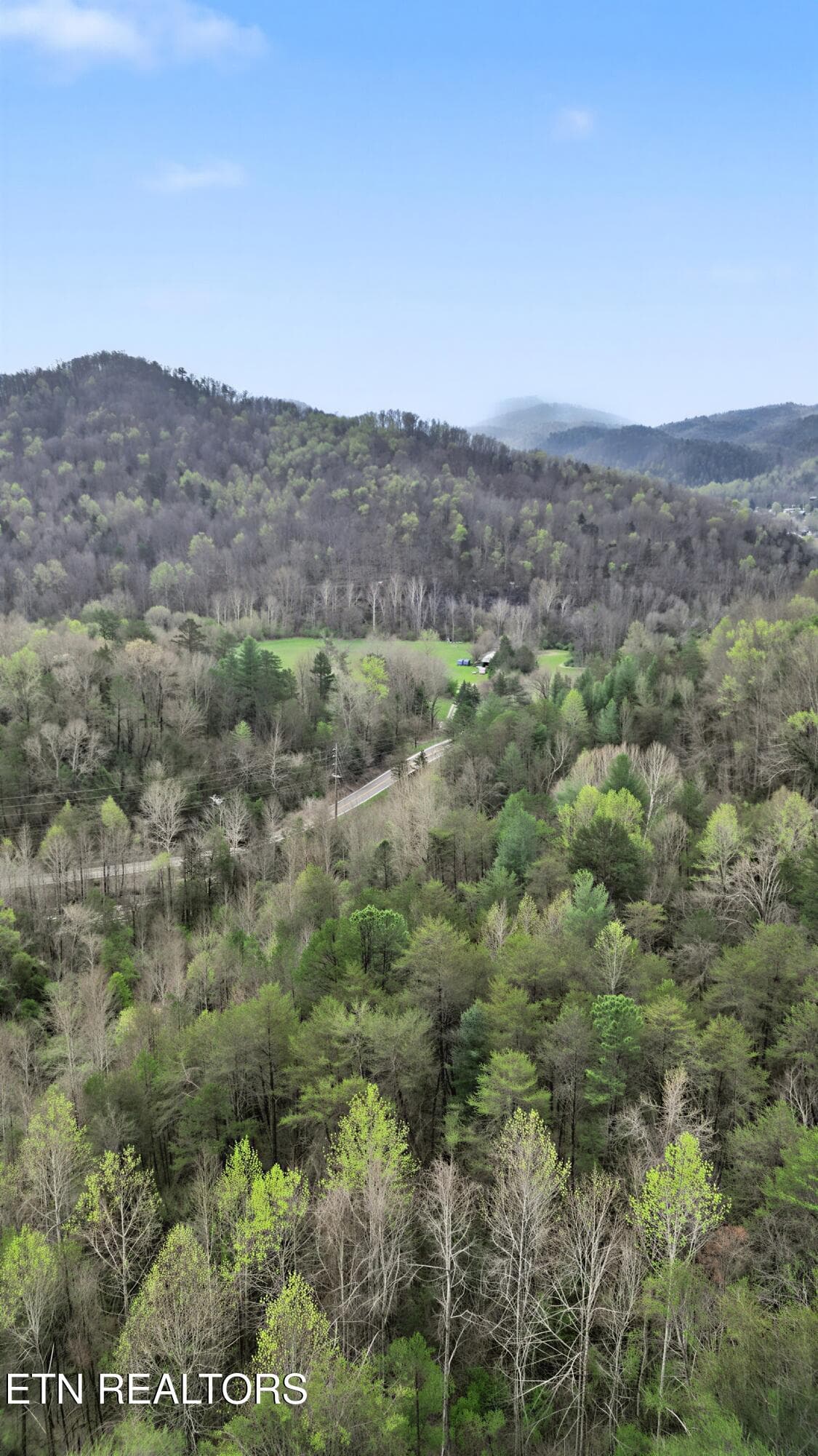 18_20 - Wears Valley Rd, Townsend, TN 37882