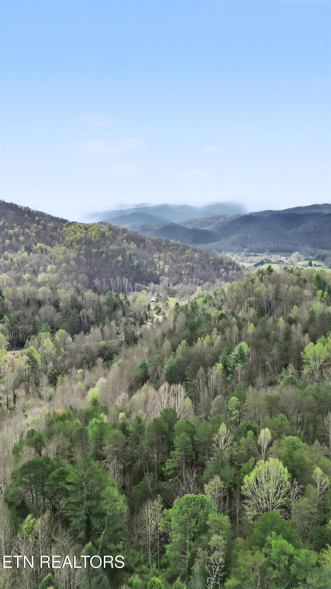 25_27 - Wears Valley Rd, Townsend, TN 37882