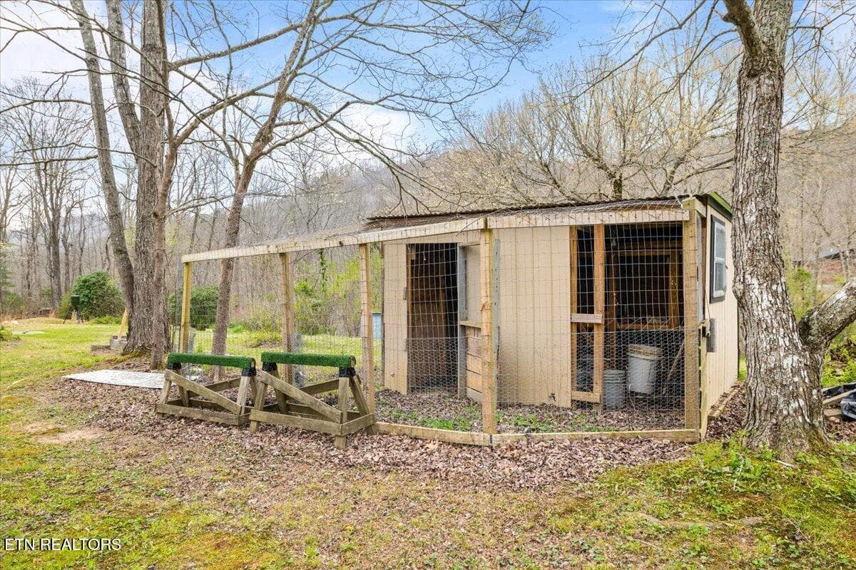 47-439 Rogerston Rd - 439 Rogerston Rd, Clairfield, TN 37715