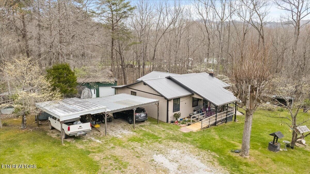 439 Rogerston Rd, Clairfield, TN 37715