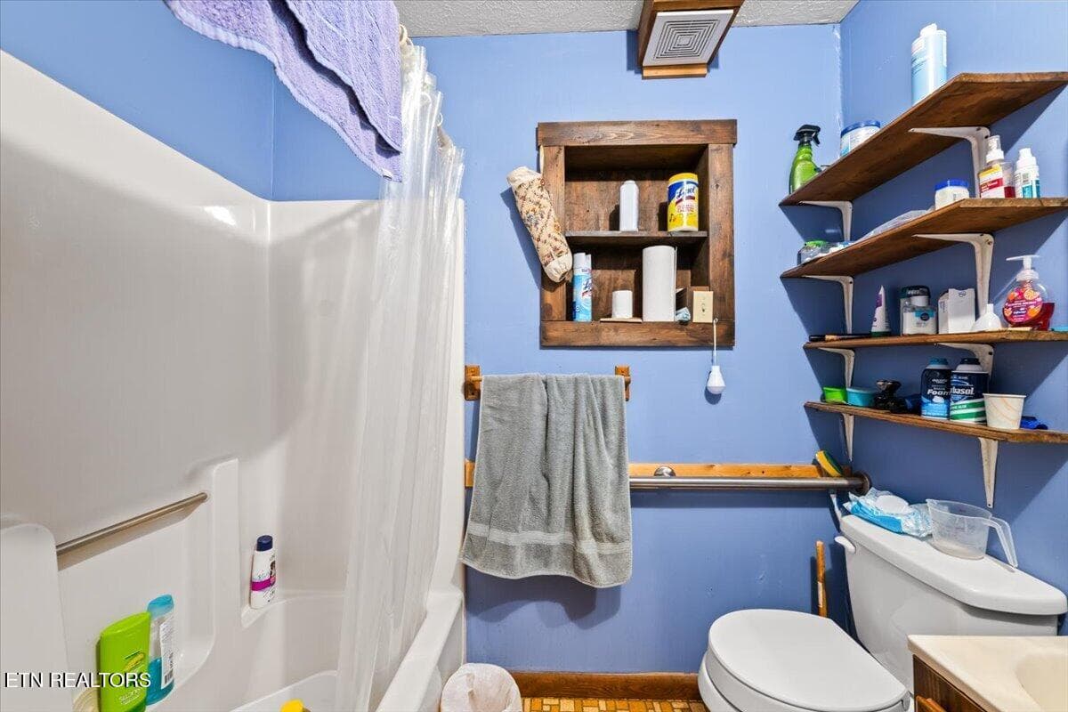 34-439 Rogerston Rd - 439 Rogerston Rd, Clairfield, TN 37715