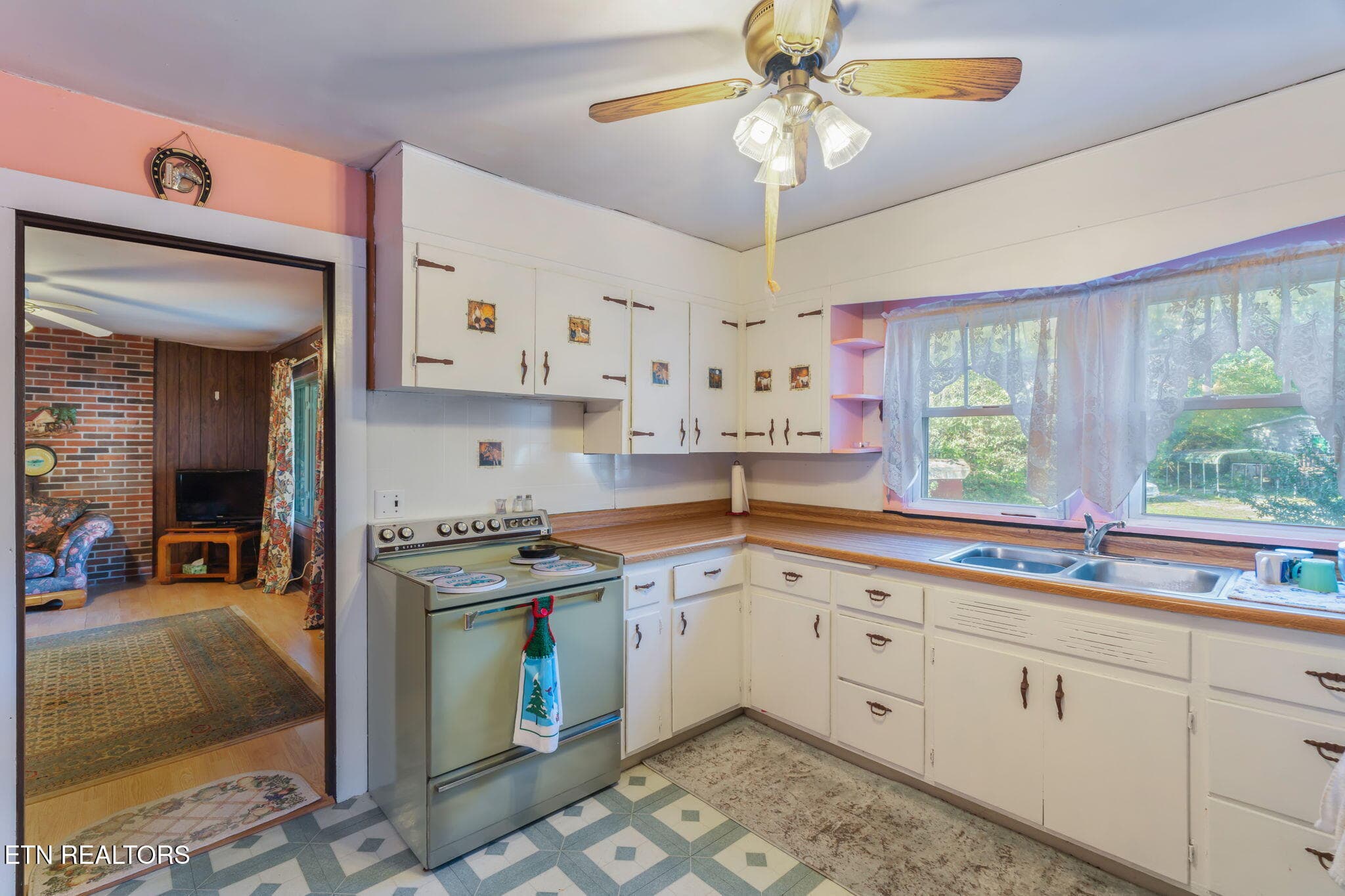 13-web-or-mls-858 N. Shiloh Road-4 - 858 N Shiloh Rd, Seymour, TN 37865