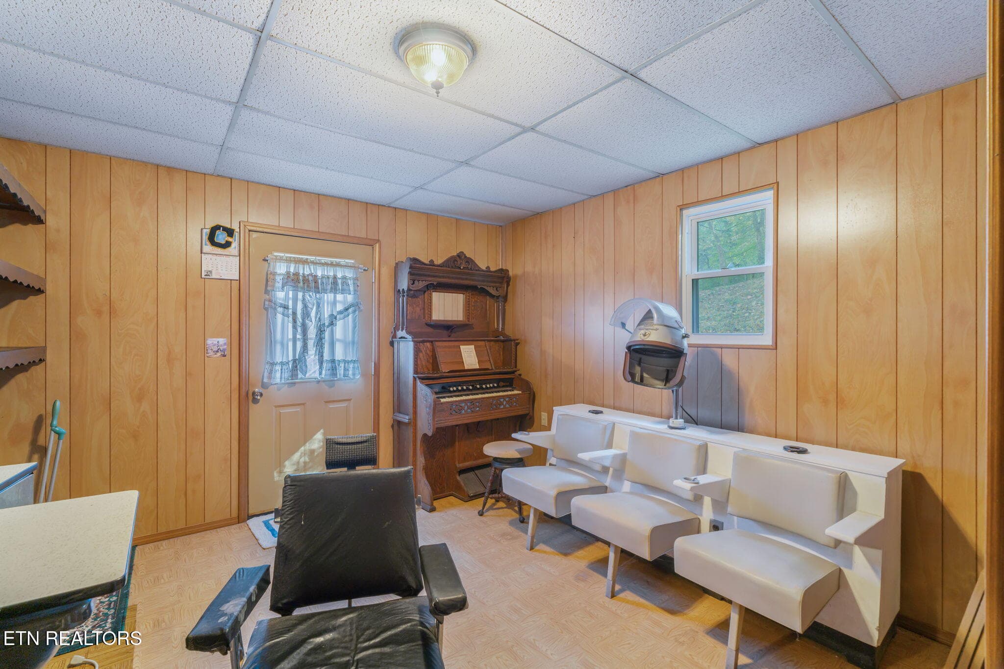 23-web-or-mls-858 N. Shiloh Road-14 - 858 N Shiloh Rd, Seymour, TN 37865