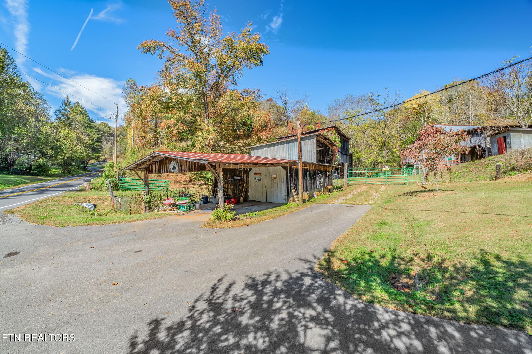48-web-or-mls-858 N. Shiloh Road-40 - 858 N Shiloh Rd, Seymour, TN 37865