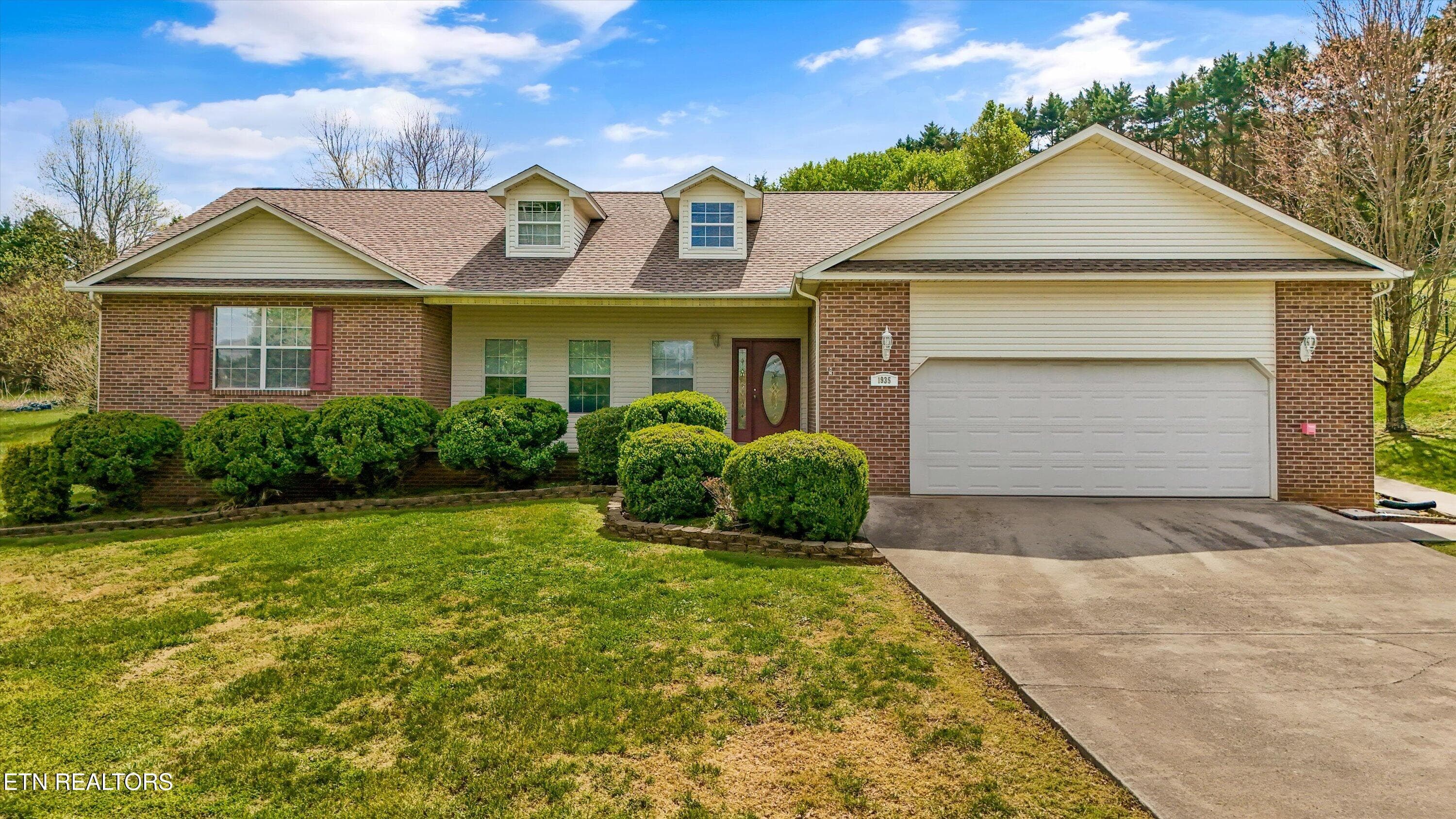 1935 Old Newport Hwy, Sevierville, TN 37876