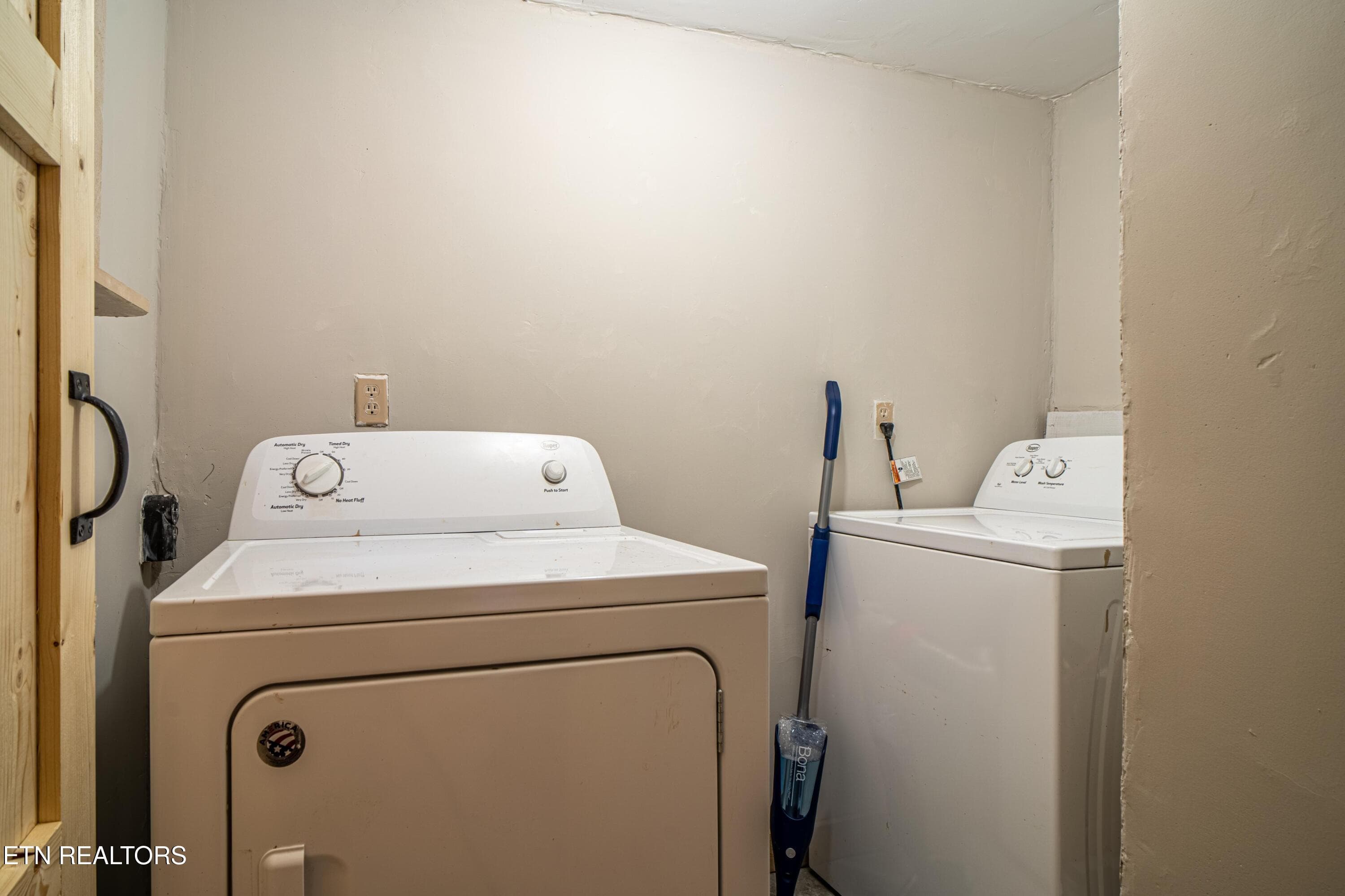 A7305184-HDR - 915 Newcombe Branch Way, Cosby, TN 37722