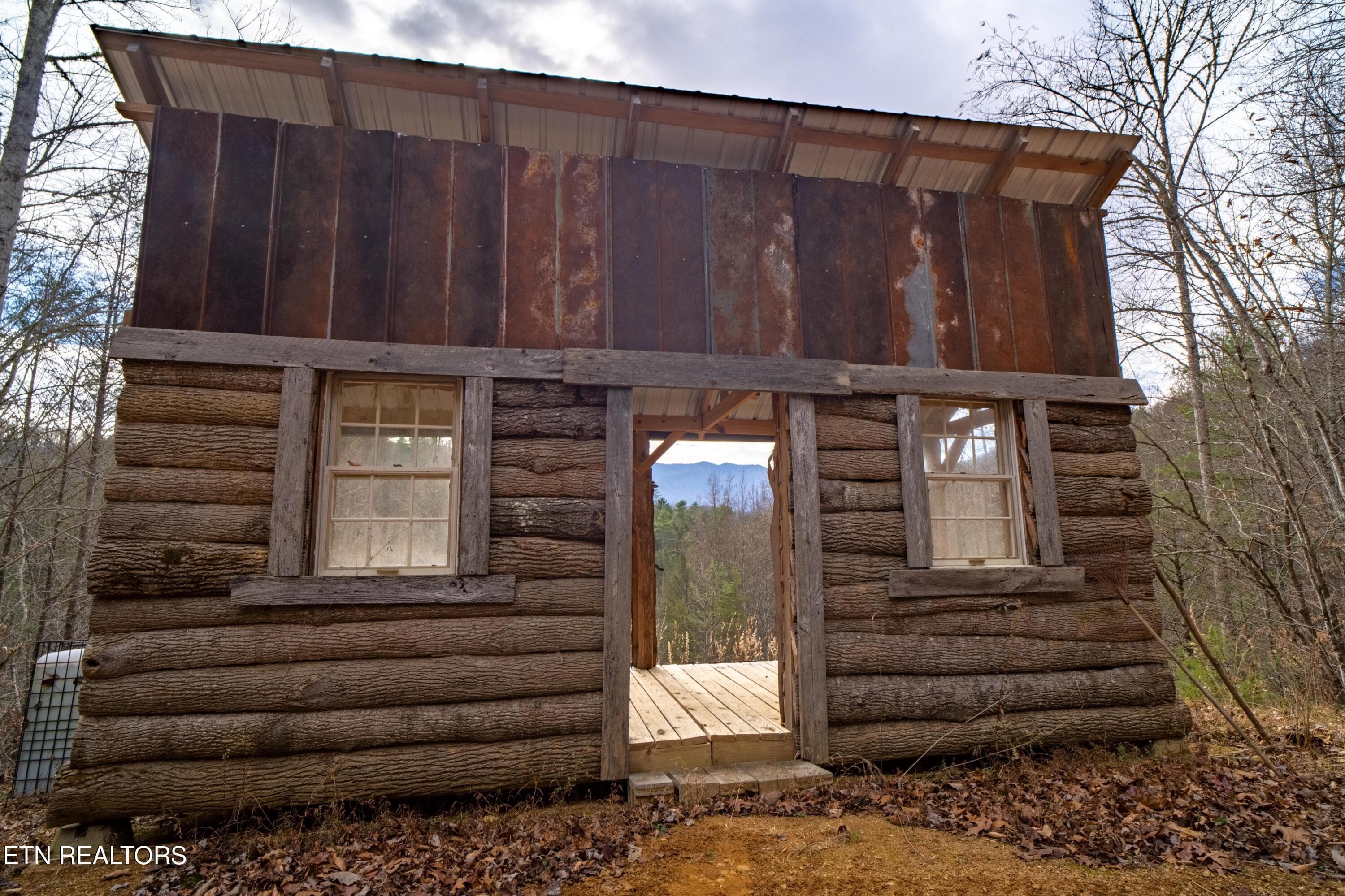 A7305214-HDR - 915 Newcombe Branch Way, Cosby, TN 37722