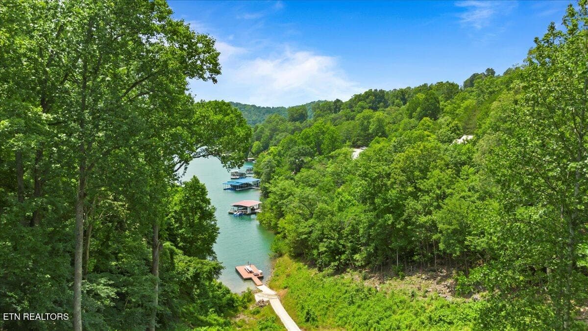 03-Deerfield Way - 824 Deerfield Way, LaFollette, TN 37766