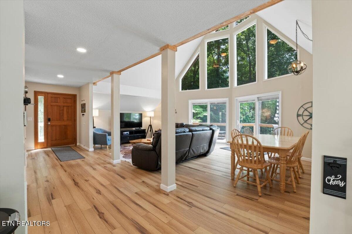 36-Deerfield Way - 824 Deerfield Way, LaFollette, TN 37766