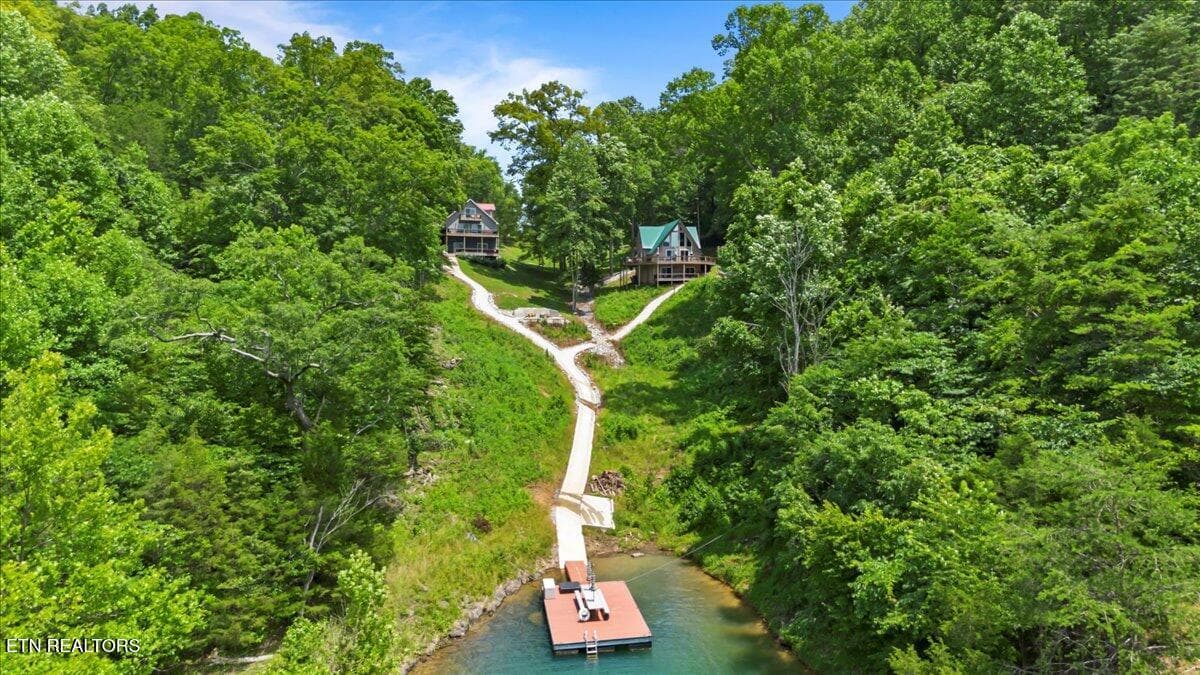 50-Deerfield Way - 824 Deerfield Way, LaFollette, TN 37766