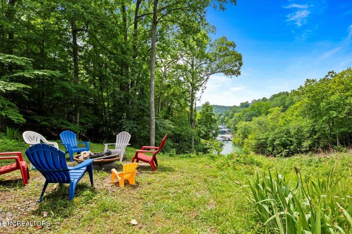 55-Deerfield Way - 824 Deerfield Way, LaFollette, TN 37766