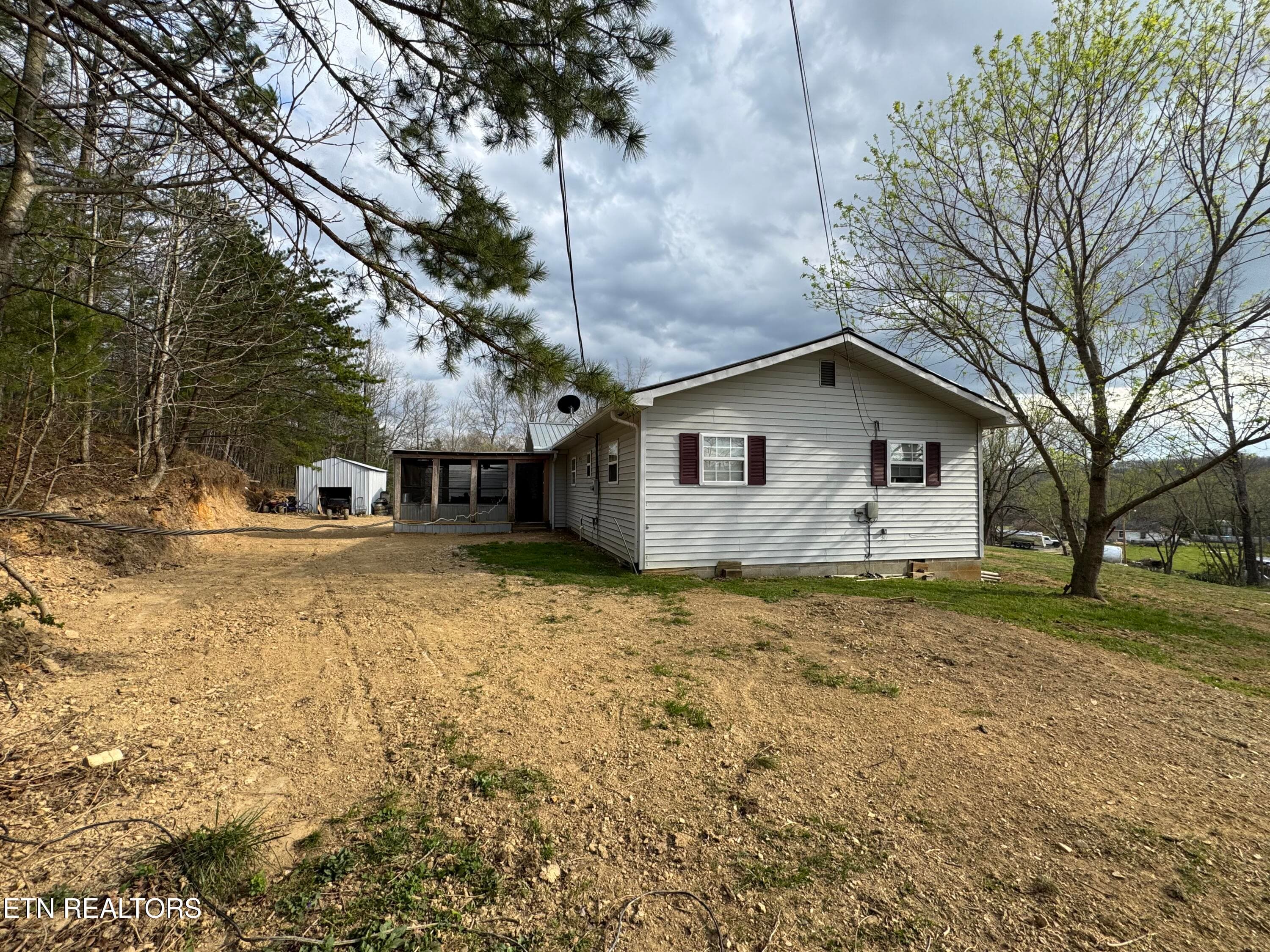 IMG_3147 - 2502 Huntsville Hill Rd, Helenwood, TN 37755