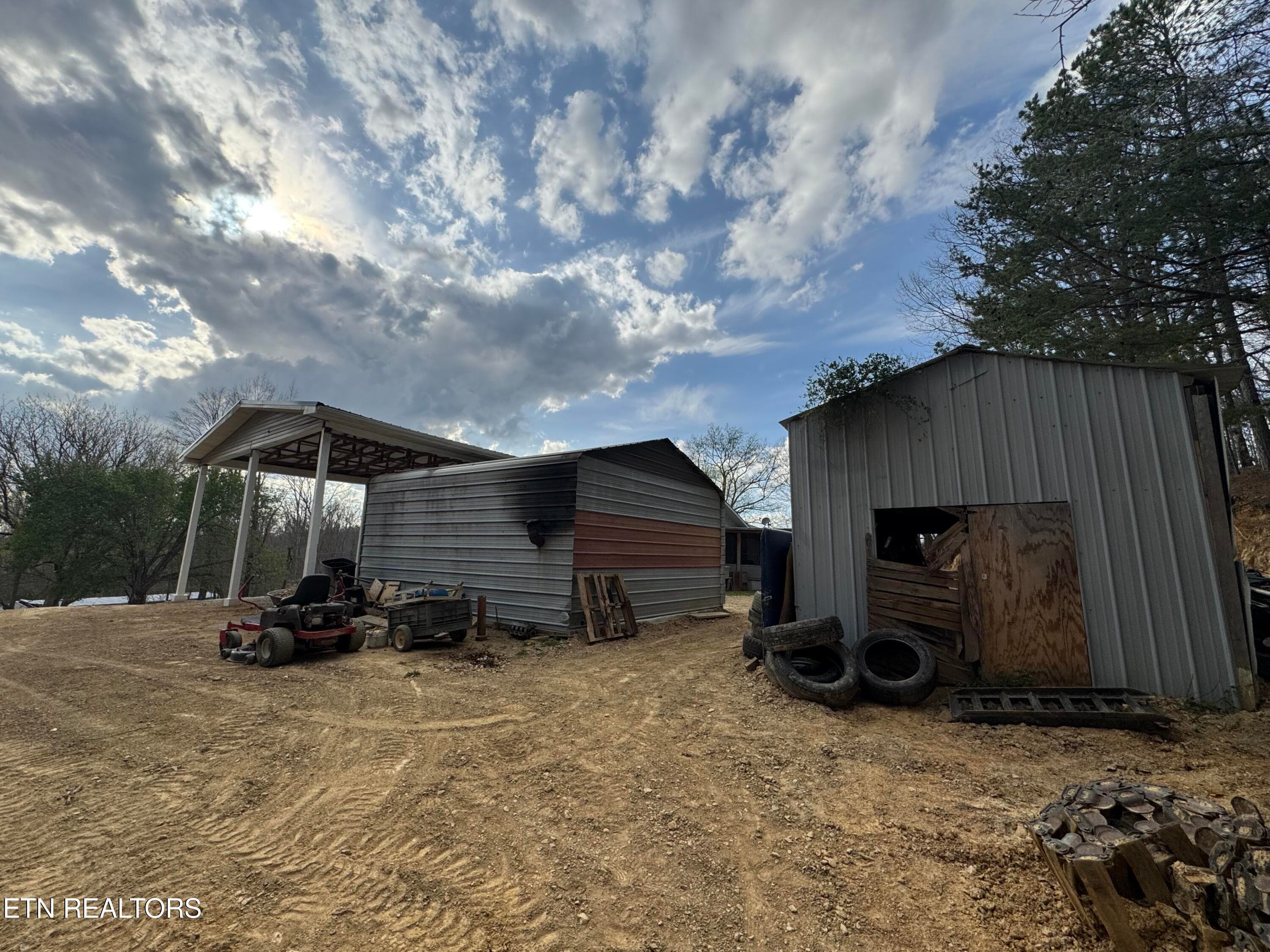 IMG_3154 - 2502 Huntsville Hill Rd, Helenwood, TN 37755