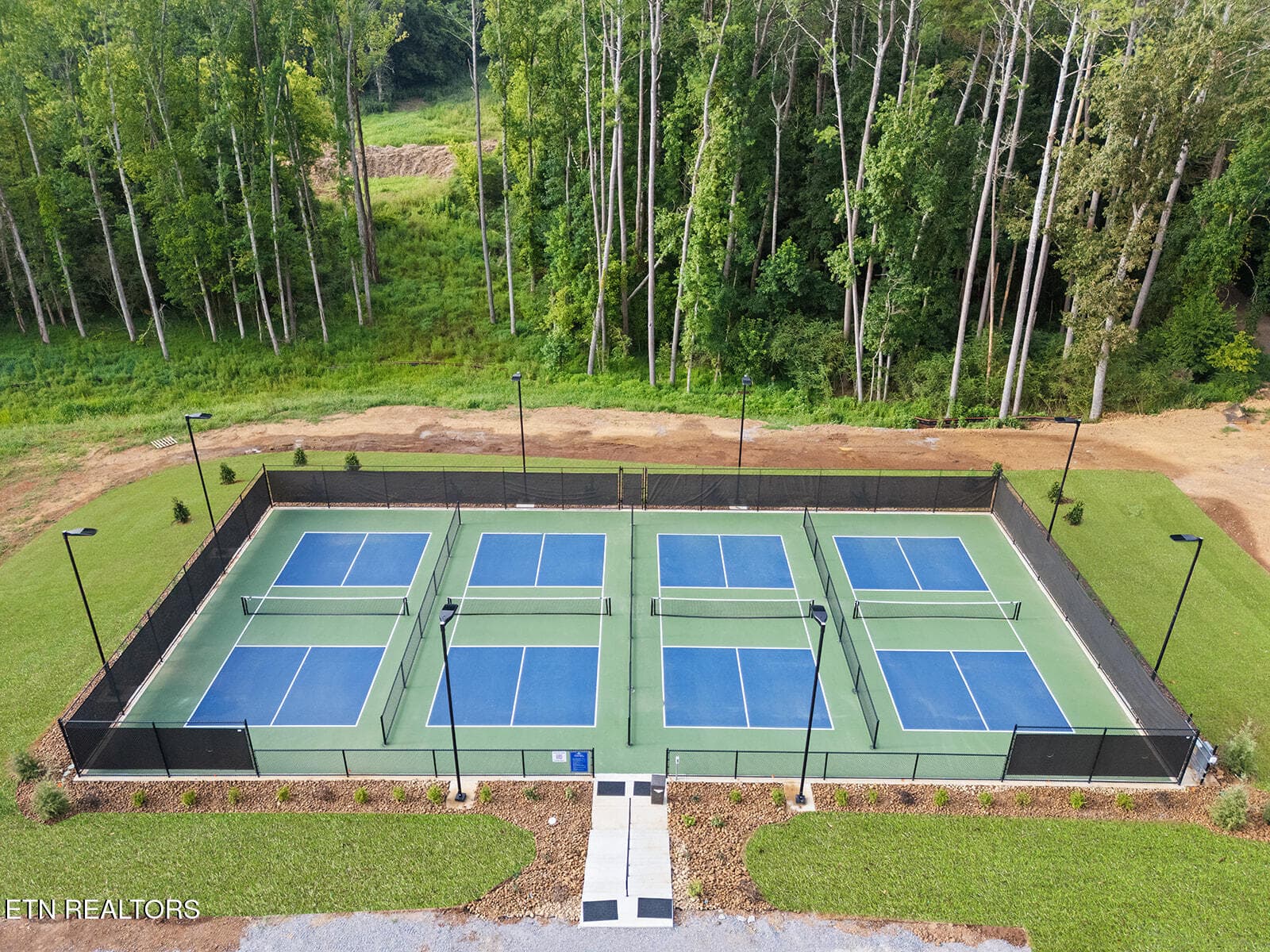 Pickle Ball - 768 Firefly Drive, Loudon, TN 37774