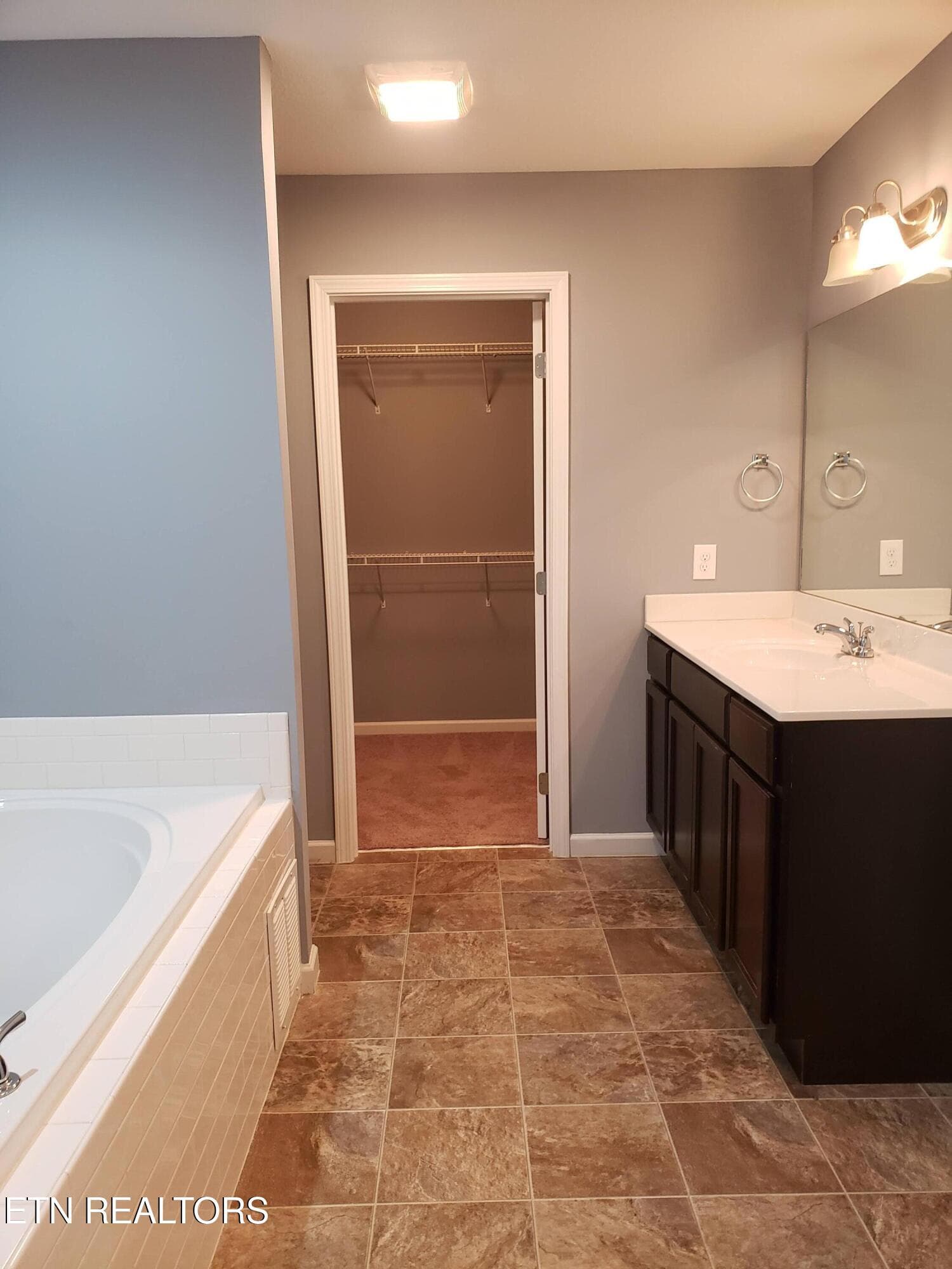 master bath - 5901 Apple Valley Drive, Knoxville, TN 37924, Knoxville