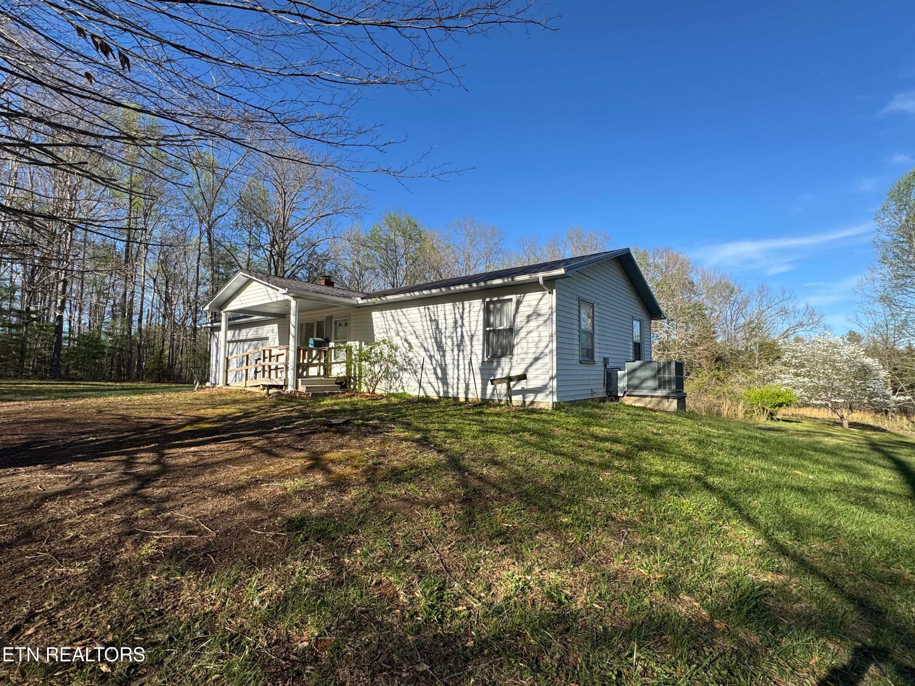 IMG_3216 - 211 Black Oak Rd, Oneida, TN 37841
