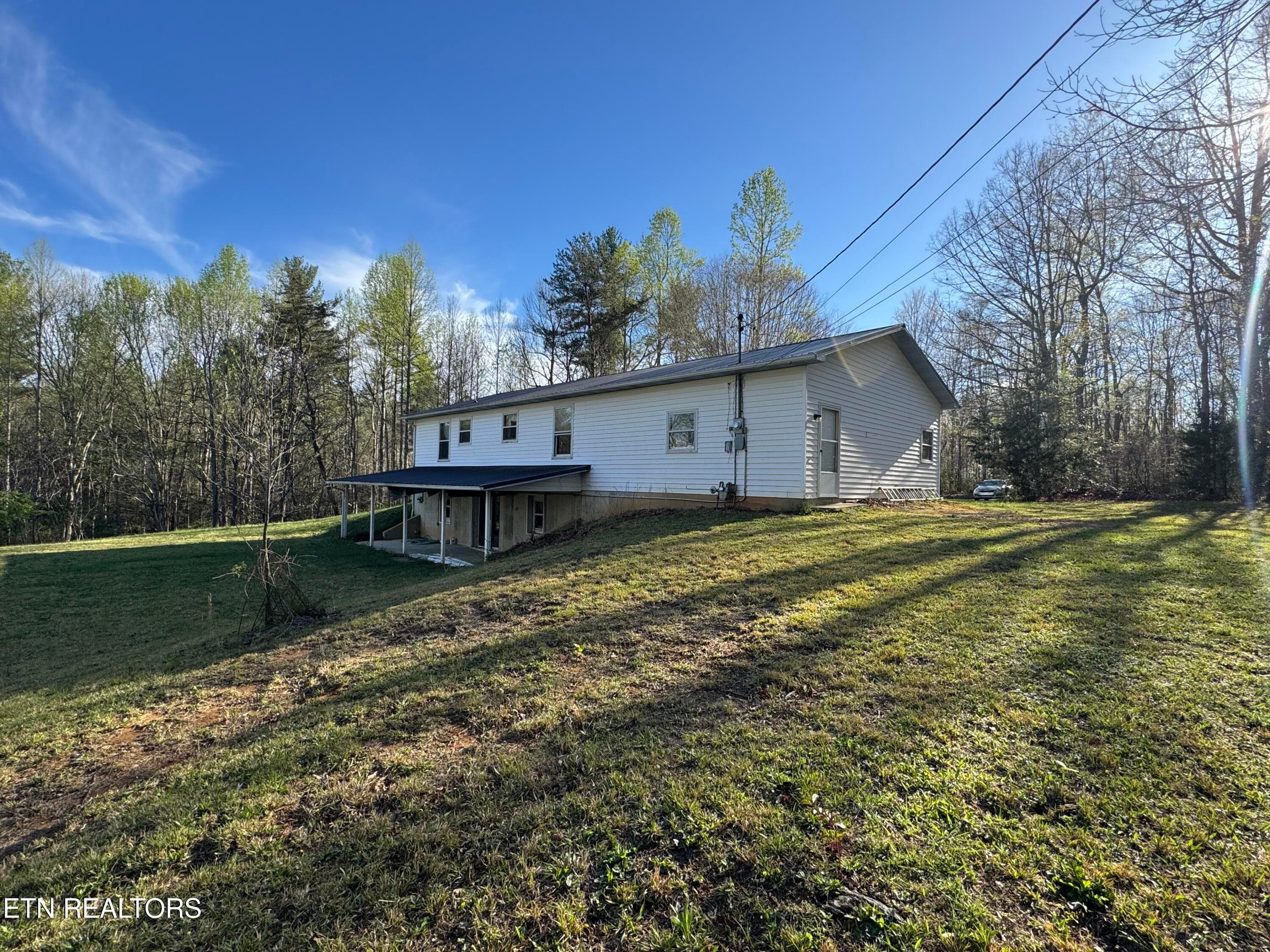 IMG_3220 - 211 Black Oak Rd, Oneida, TN 37841