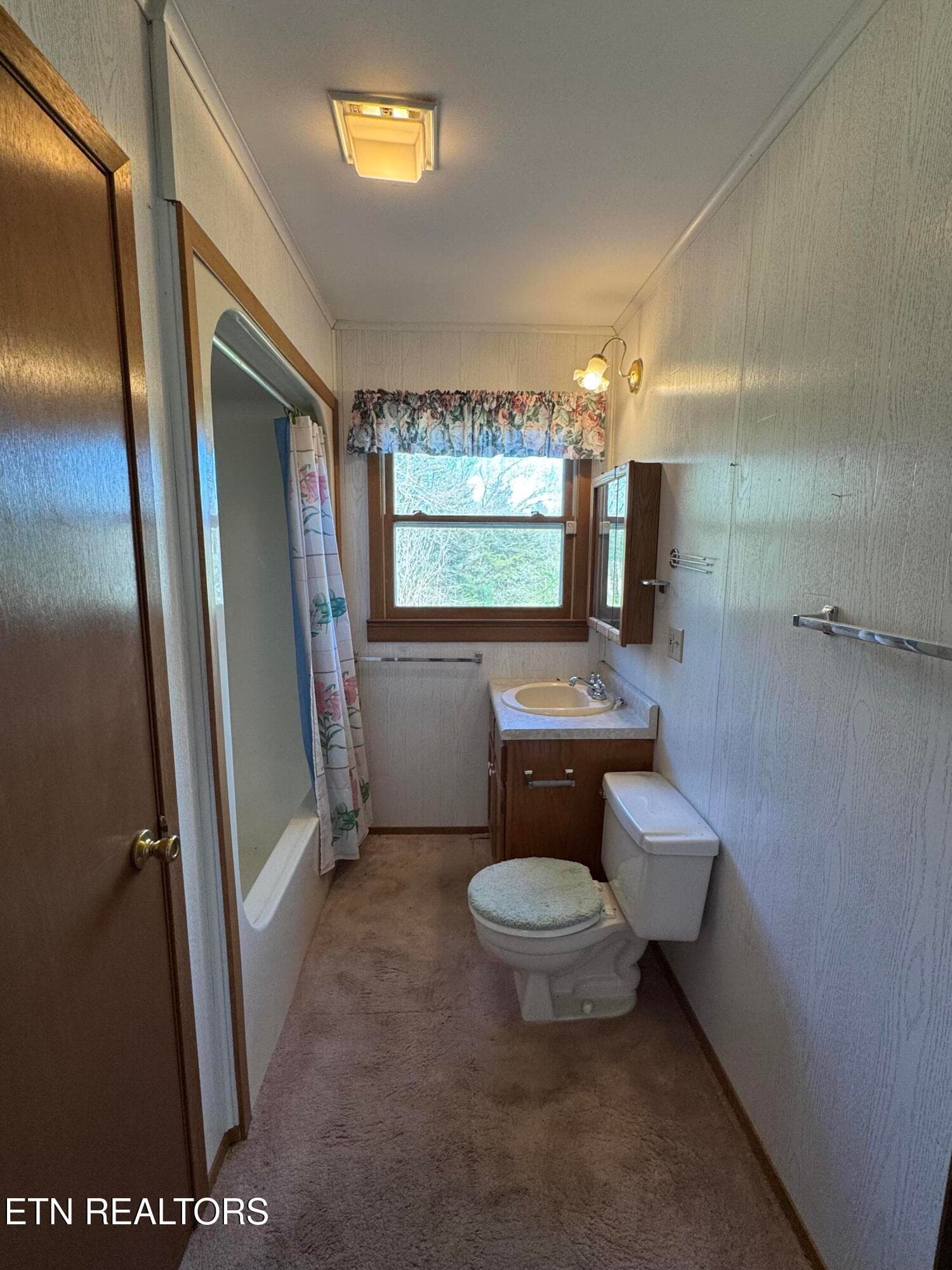 IMG_3195 - 211 Black Oak Rd, Oneida, TN 37841