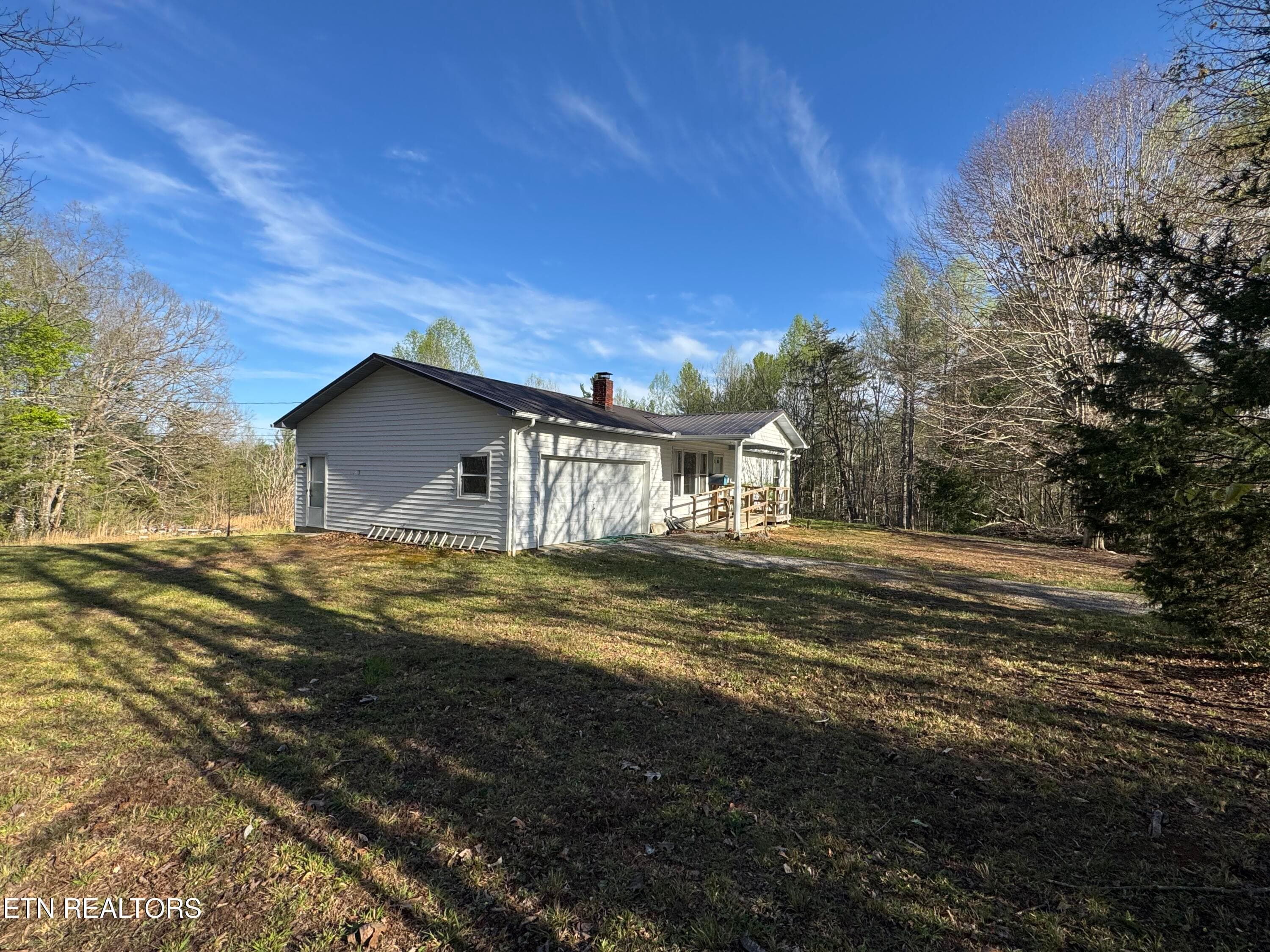 IMG_3222 - 211 Black Oak Rd, Oneida, TN 37841