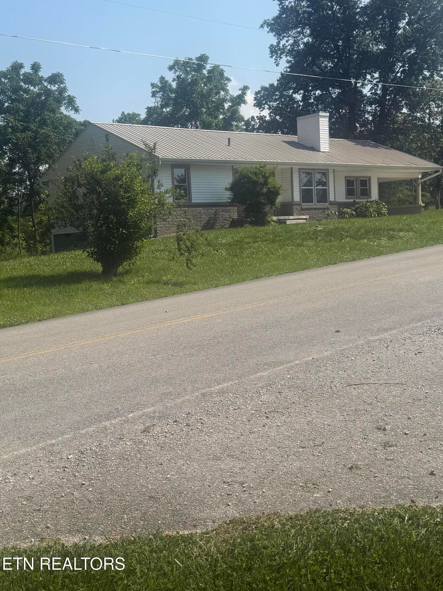 IMG_0875 - 1184 Davis Chapel Rd, LaFollette, TN 37766