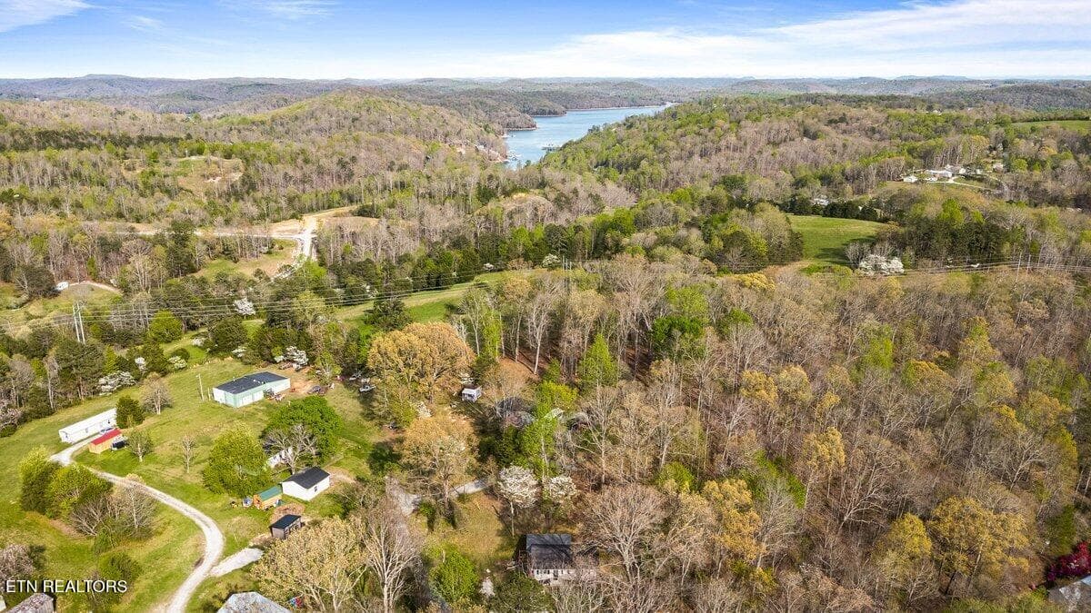 225 Country Way Dr 5 - 225 Country Way Drive, LaFollette, TN 37766, LaFollette